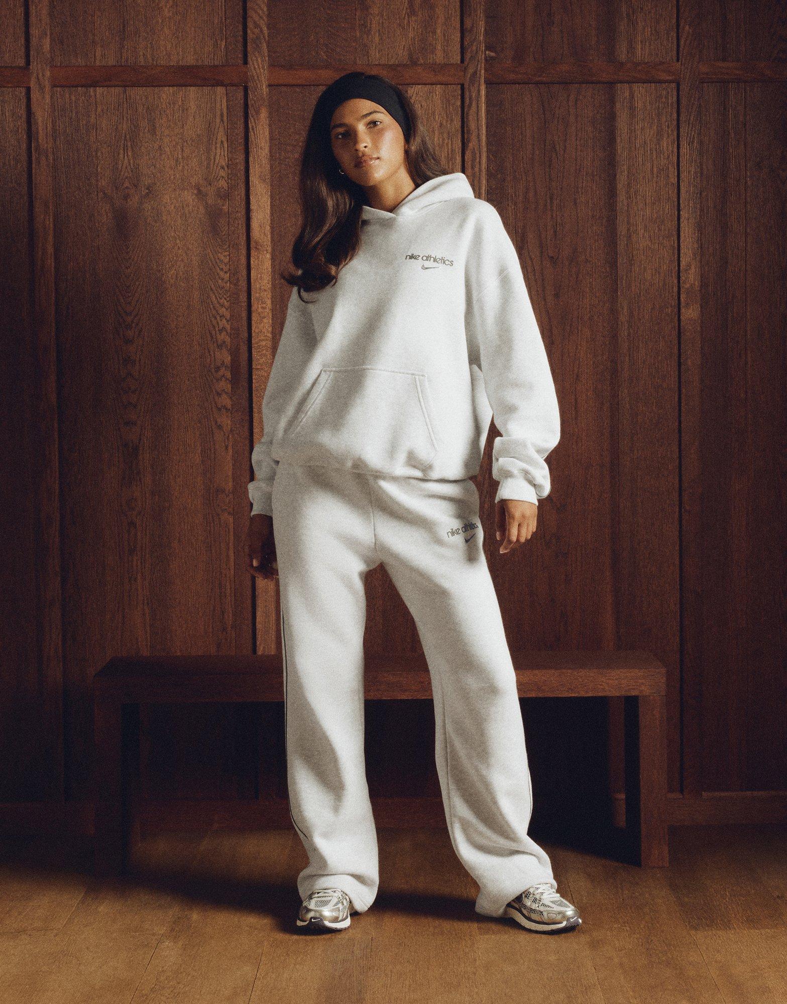 Nike Gym Life Swoosh Fleece Joggers