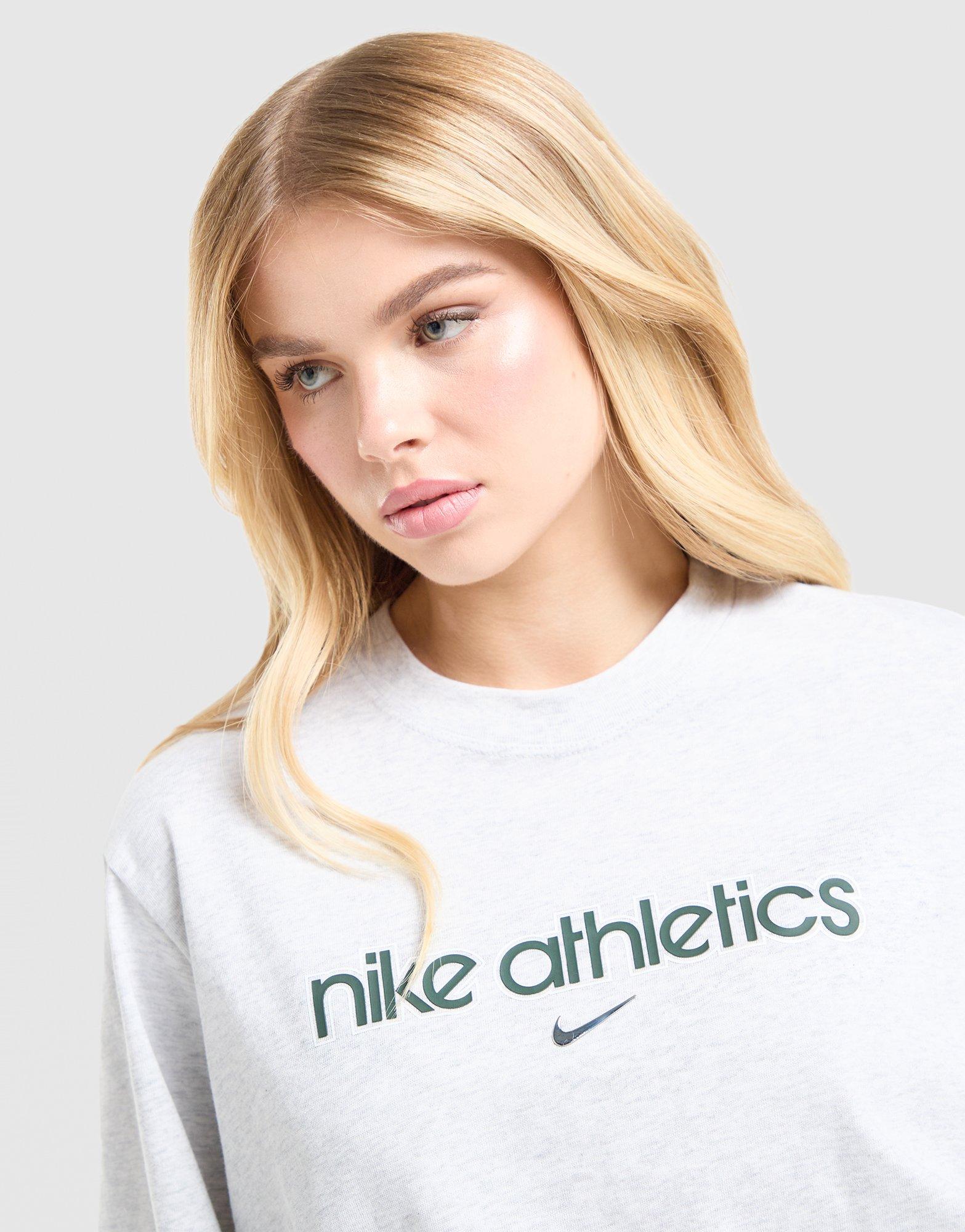 Nike Gym Life Swoosh Boxy T-Shirt