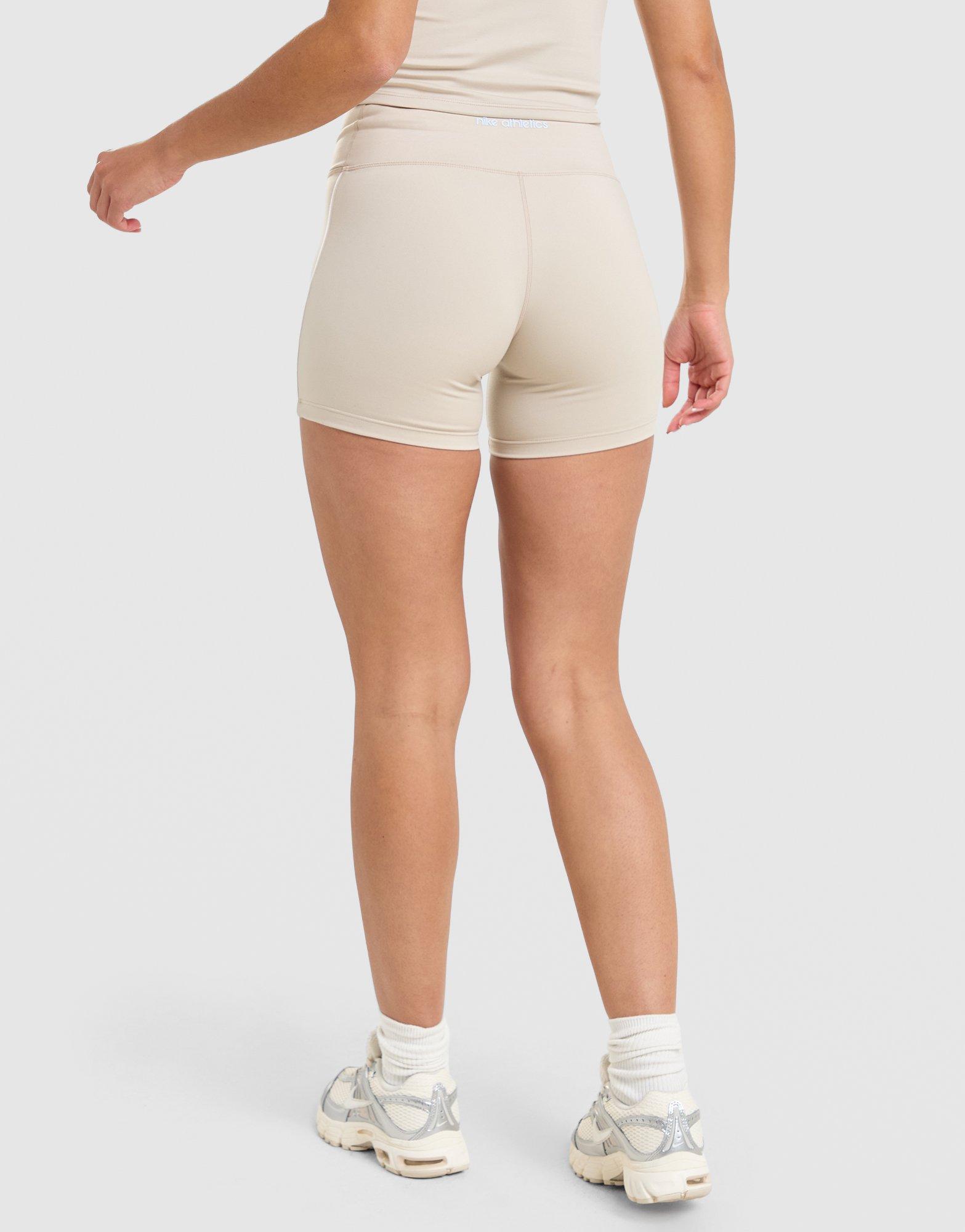 Nike Training Gym Life Swoosh 5" V Waist Bike Shorts