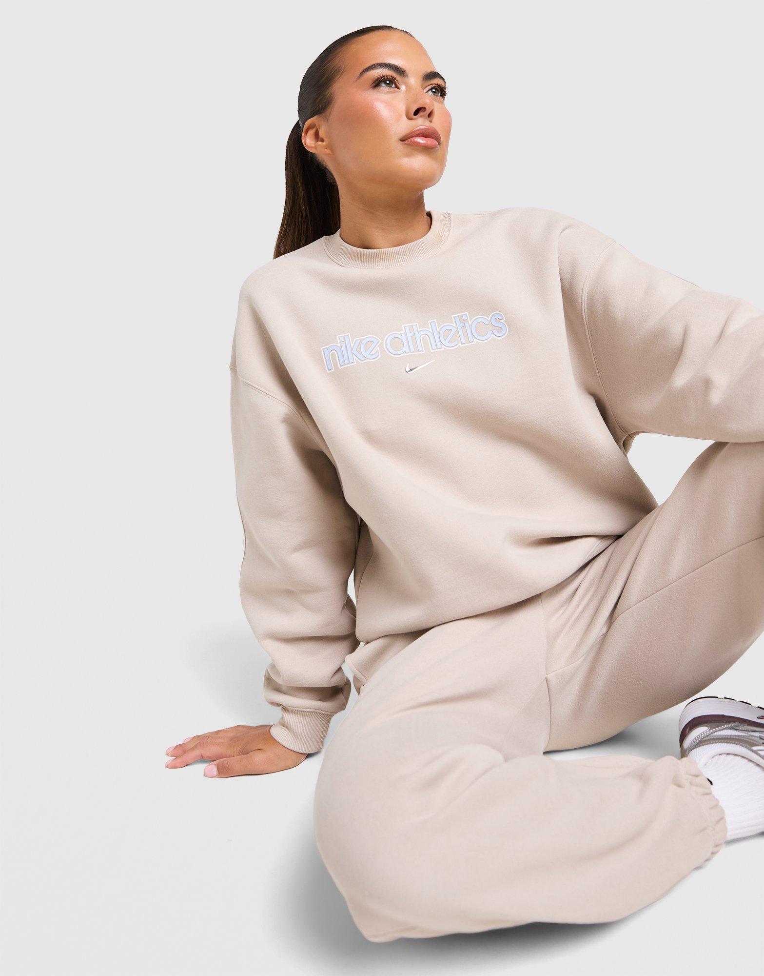 Nike Gym Life Swoosh Oversized Crew Sweatshirt