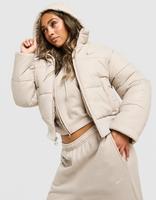 Nike Therma-FIT ruimvallend damesjack met capuchon Sportswear Classic Puffer