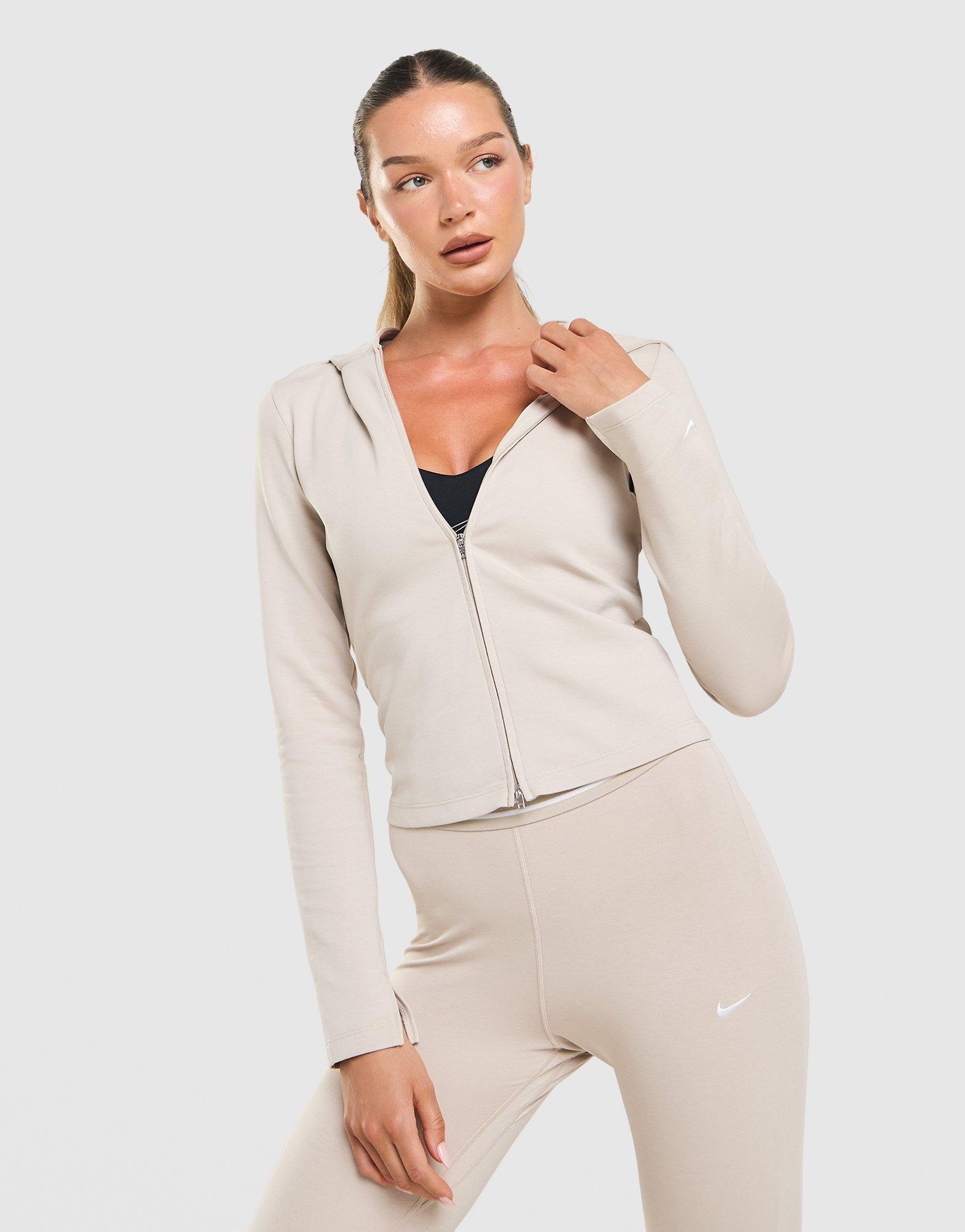 Nike Essential Sportswear Chill Knit Hoodie