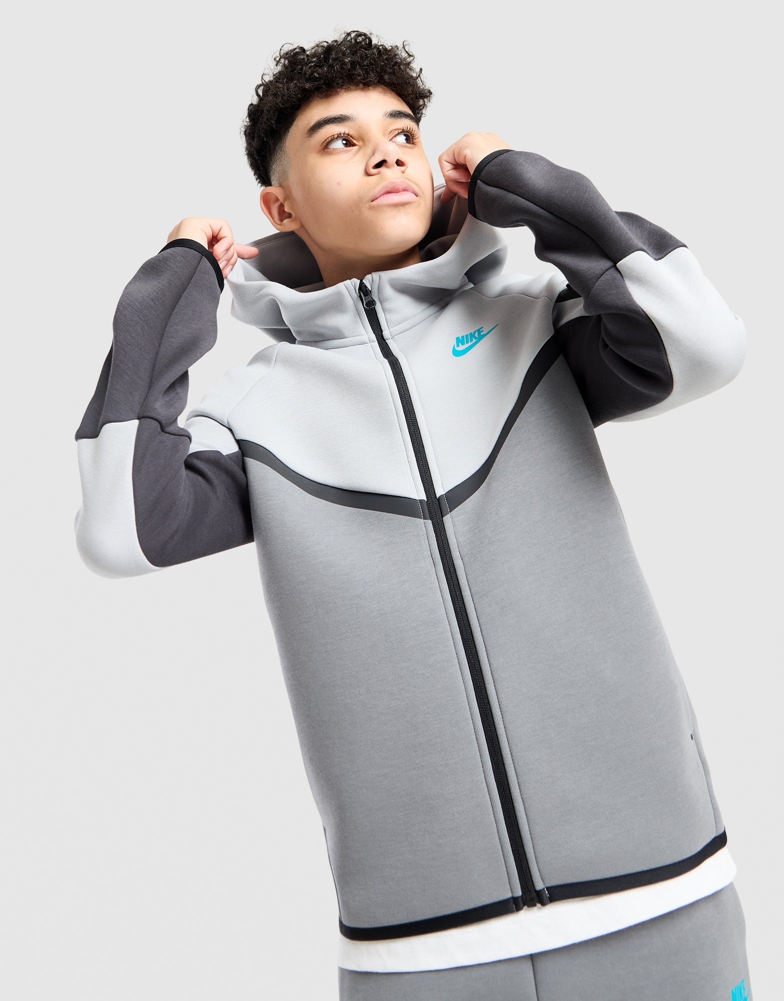 Nike　テックフリース　ジュニアМ　グレー Grey Nike Tech Fleece Full Zip Hoodie Junior - JD Sports Global