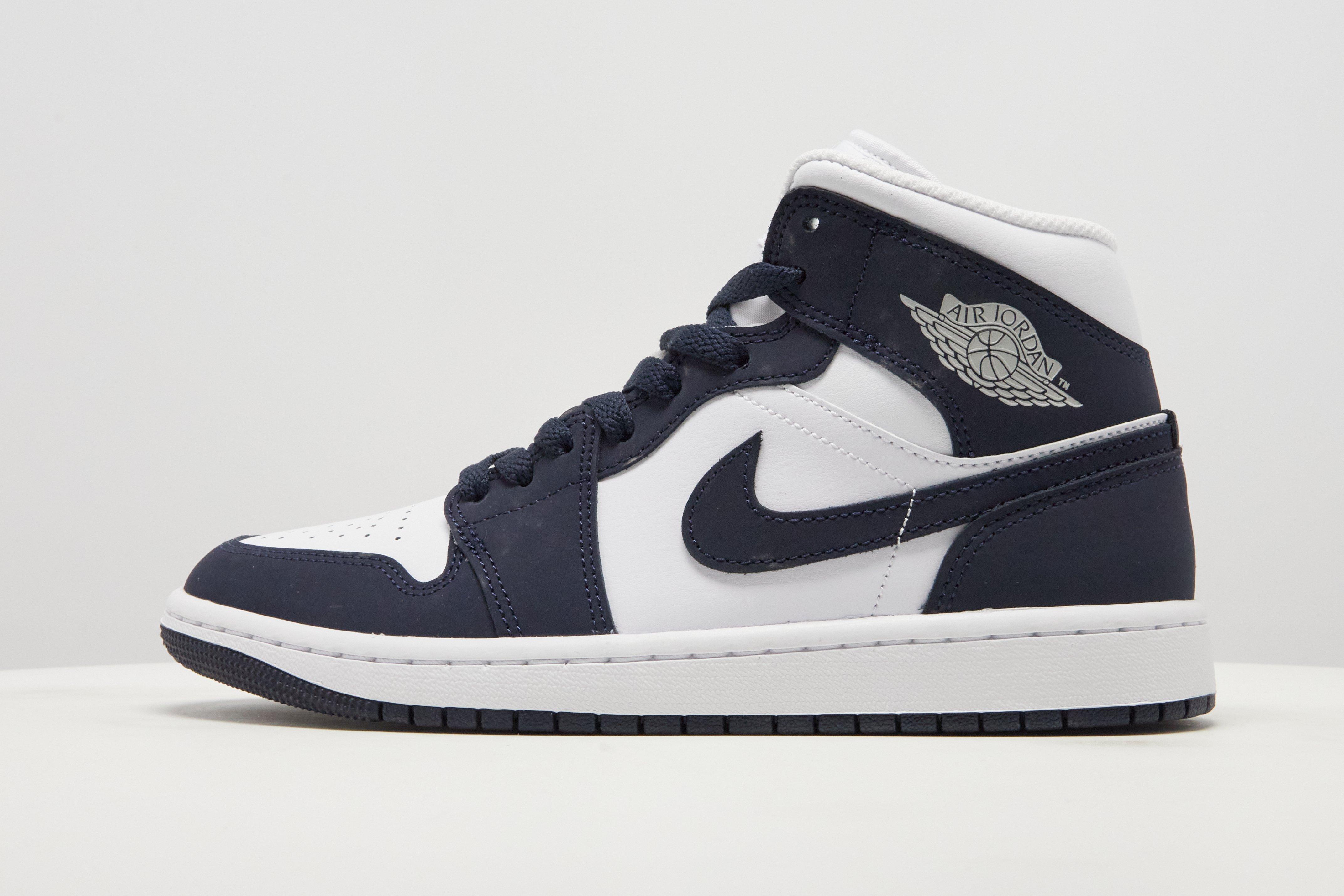Jordan Air 1 Mid para mujer
