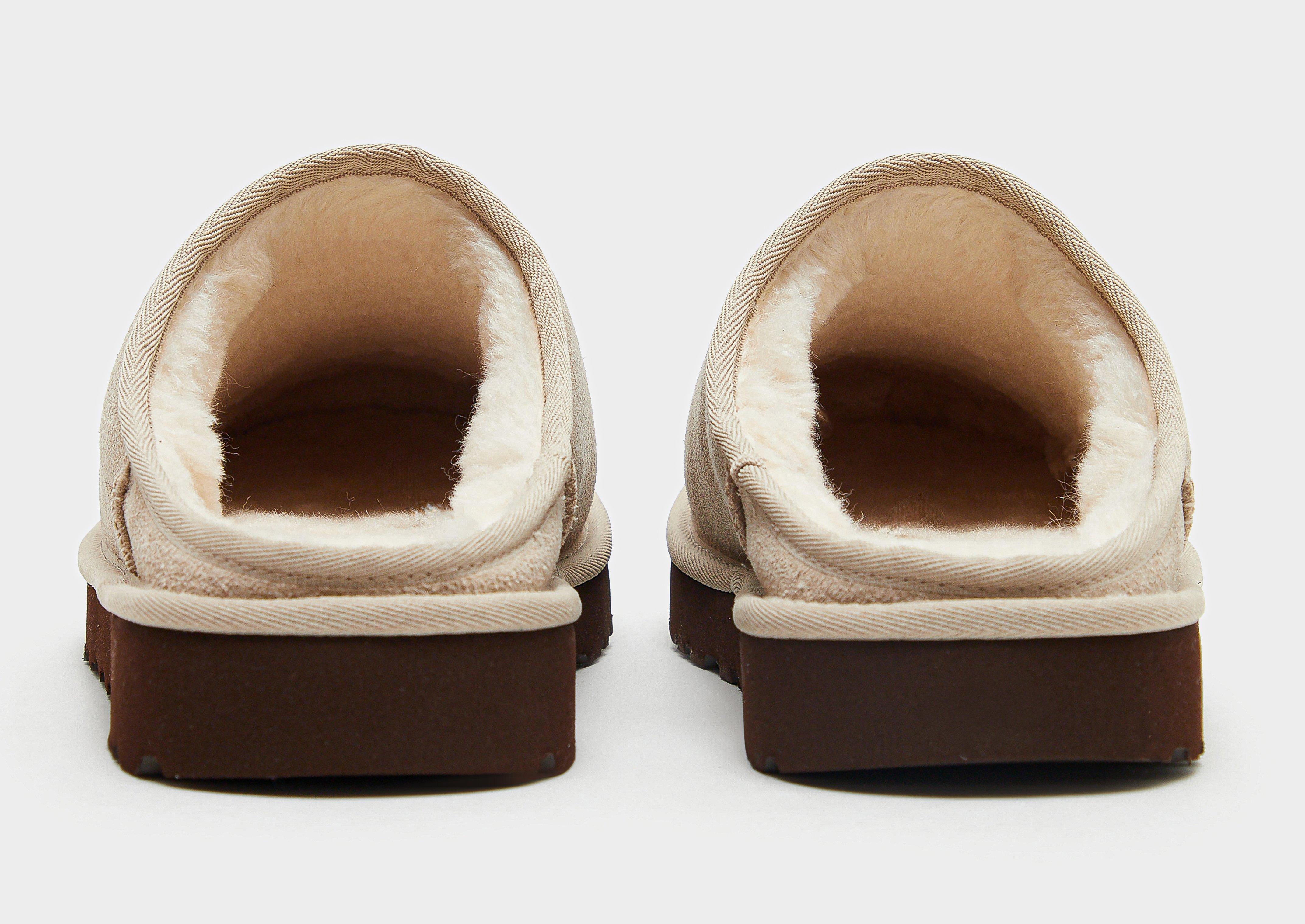 UGG Classic Slip On