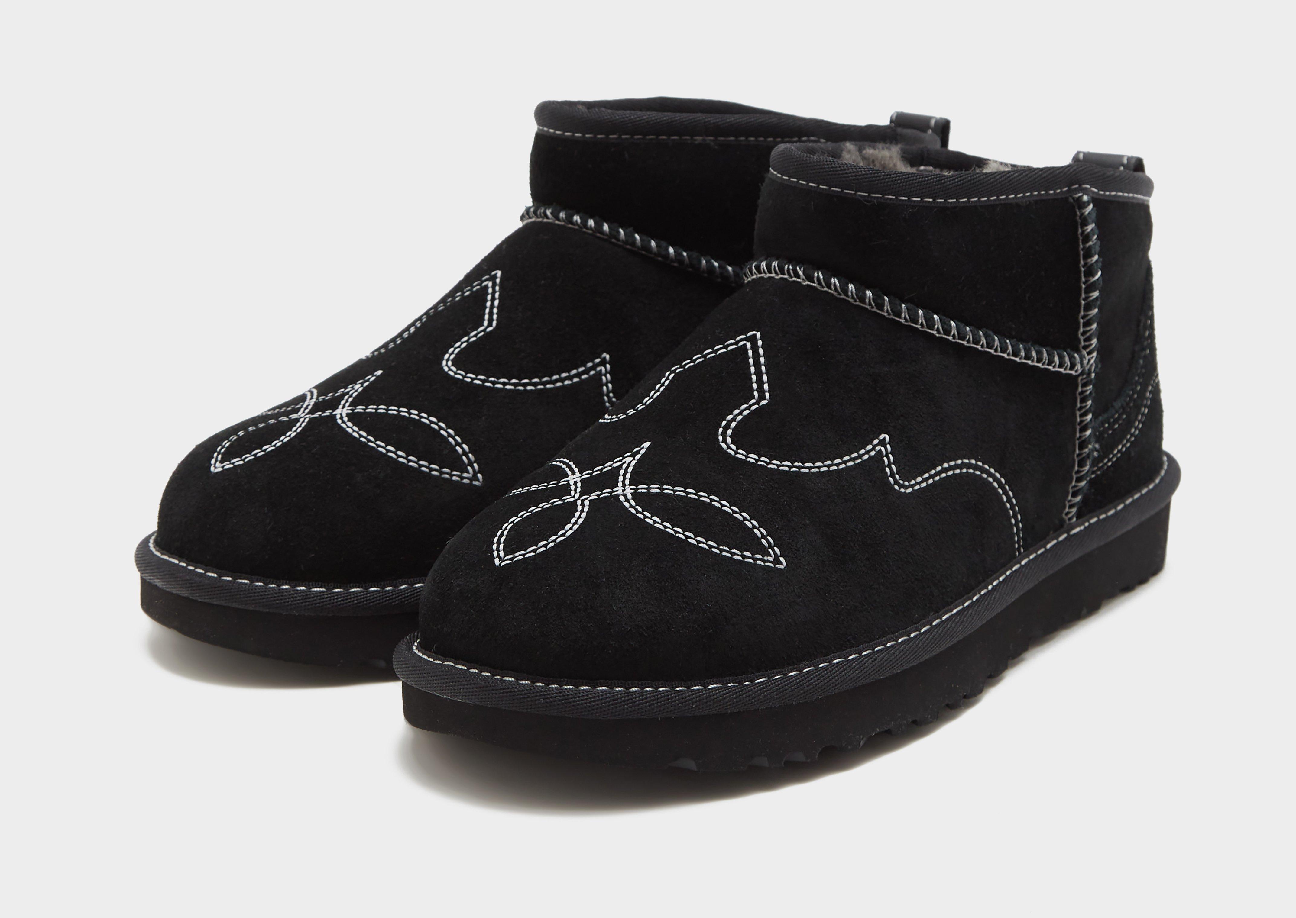 UGG Classic Ultra Mini Western Boot Women's — foto 3 van 7