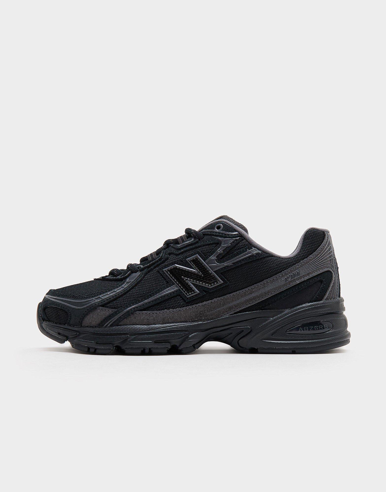 New Balance 740