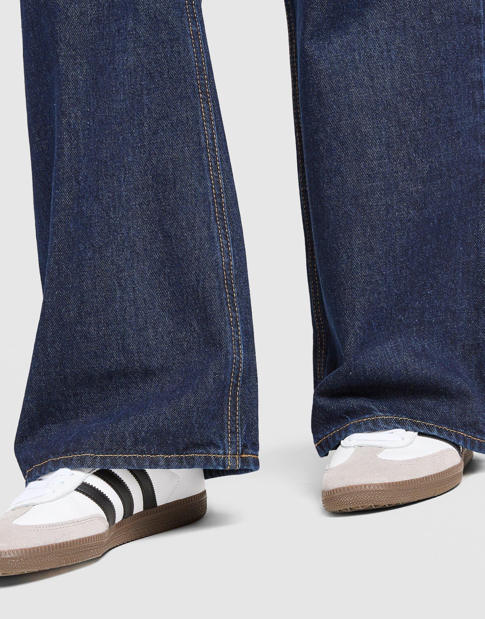 LEVI'S Middy Boot Cut Jeans