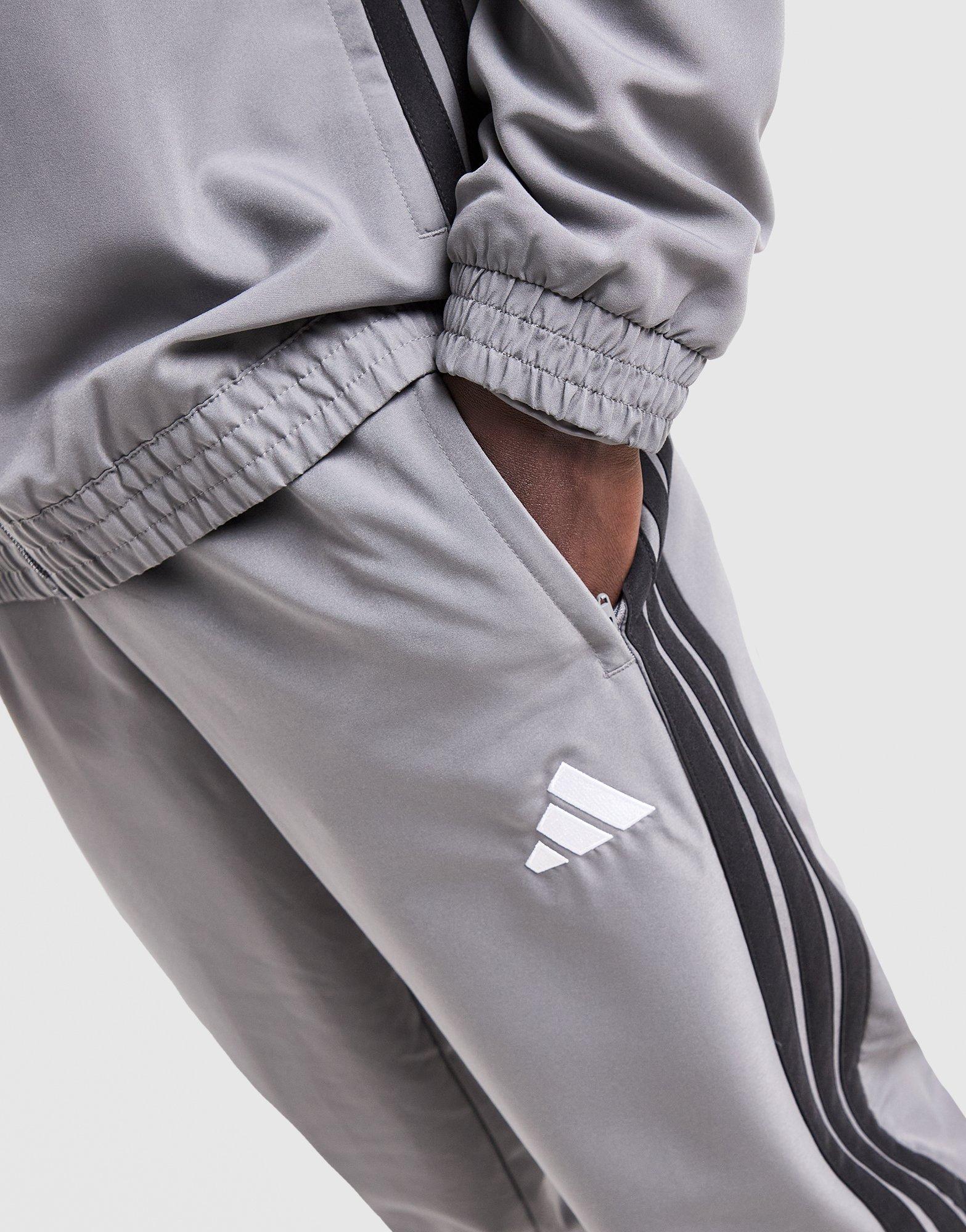 adidas Tiro 26 Woven Track Pants