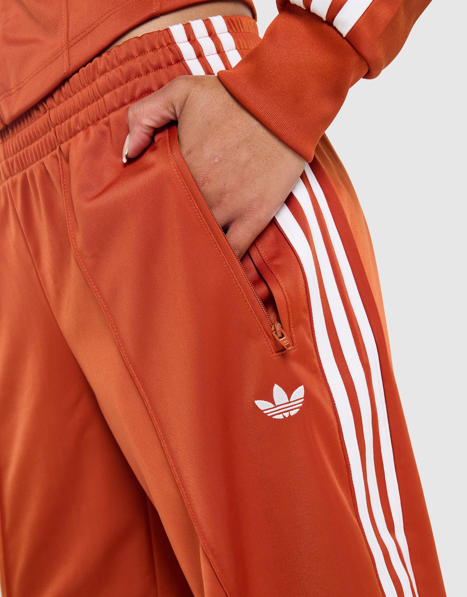 adidas Firebird Barrel Pants Asia SIzing 'Vermillion' (Women's) — foto 4