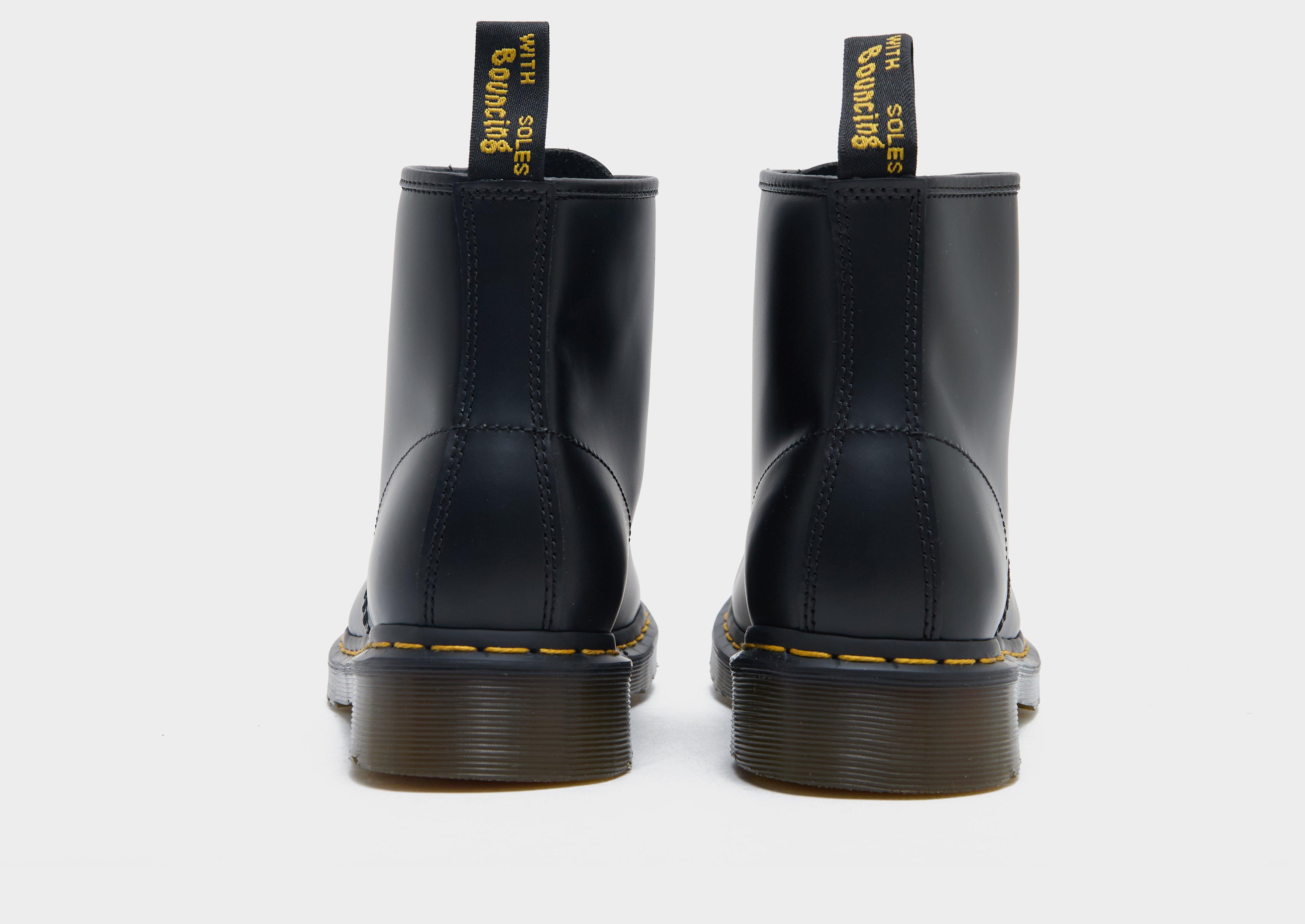 Dr. Martens 101 6 Eye Boots