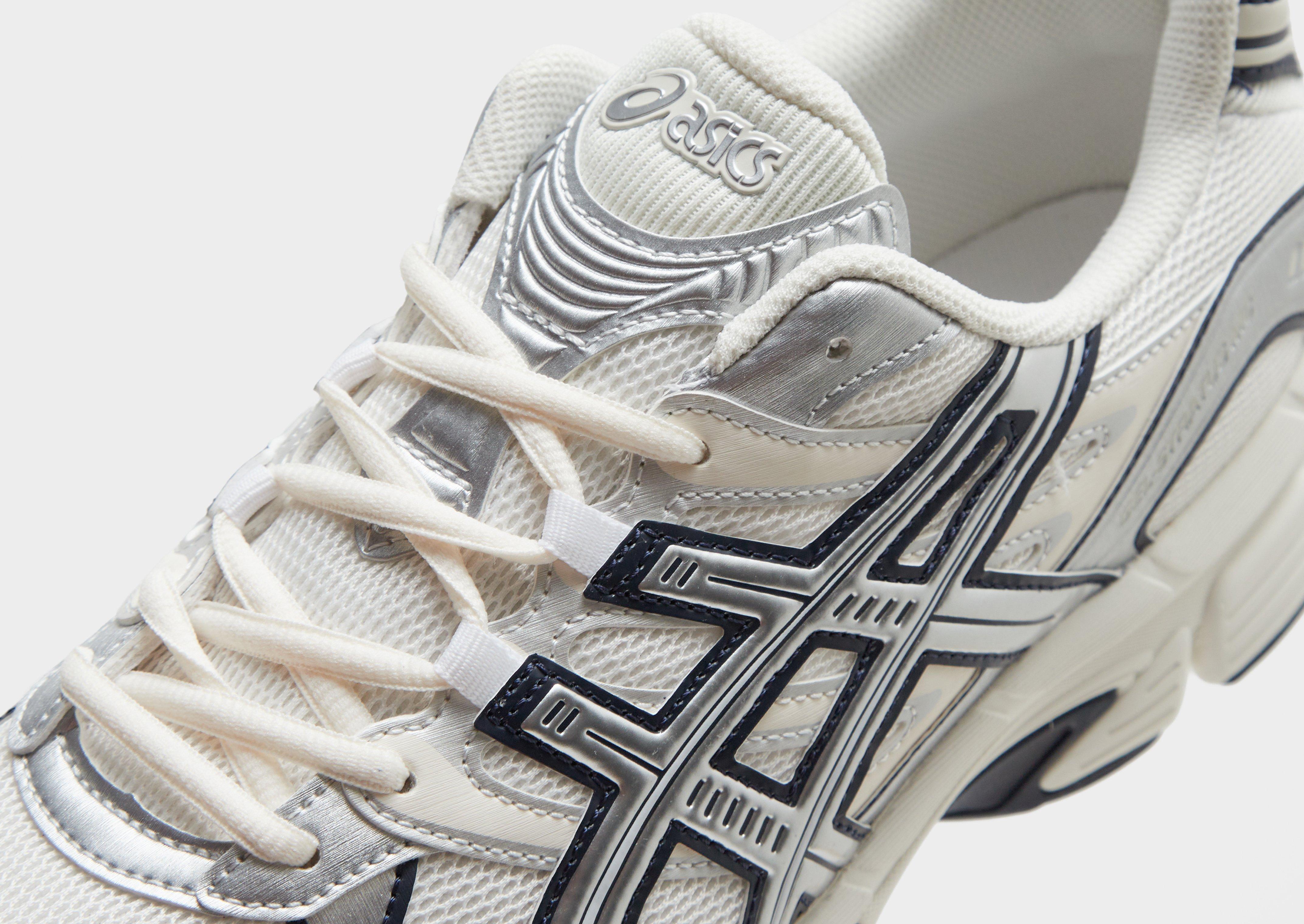 ASICS GEL-STRATUS MC