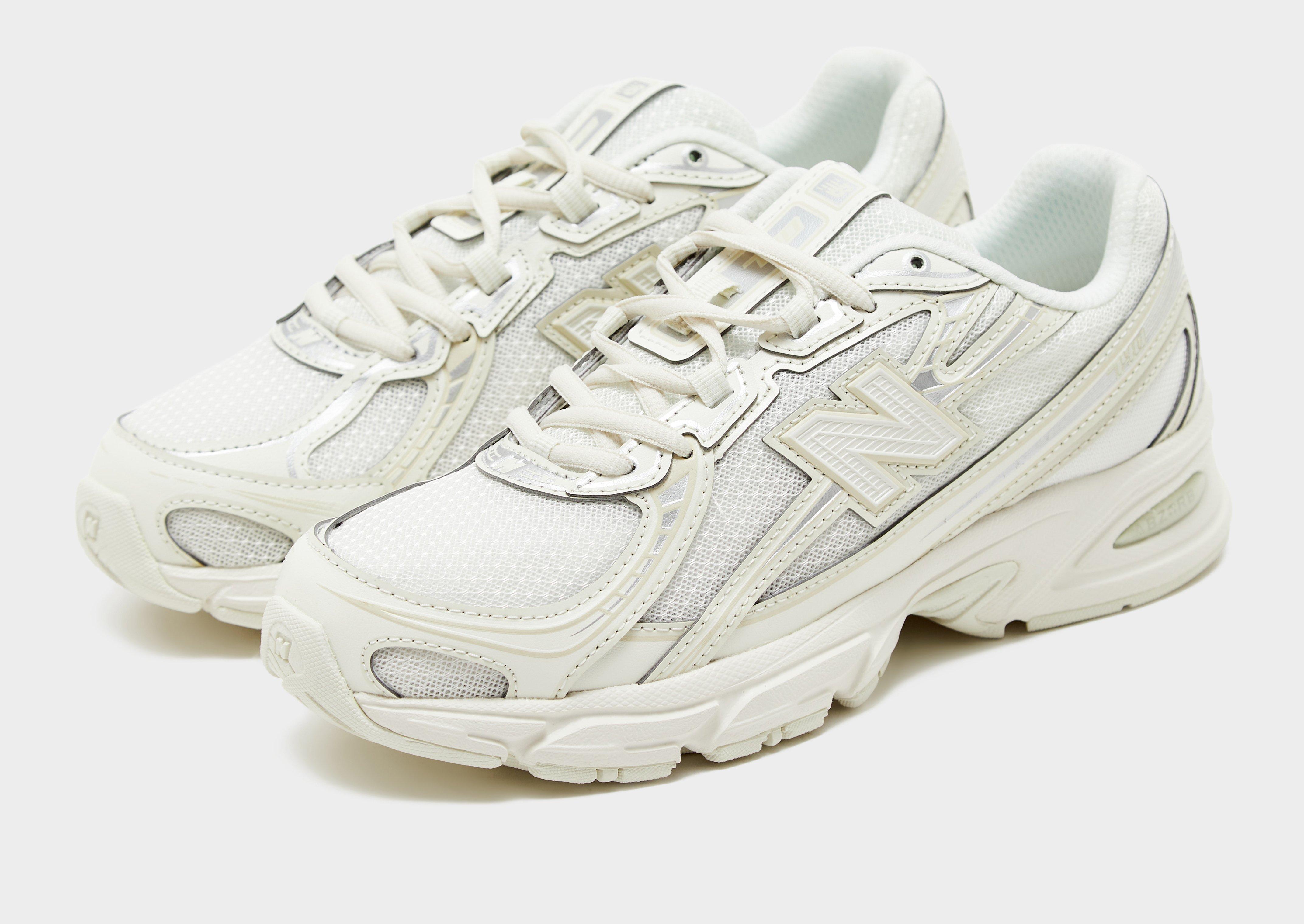 New Balance 740 Women's