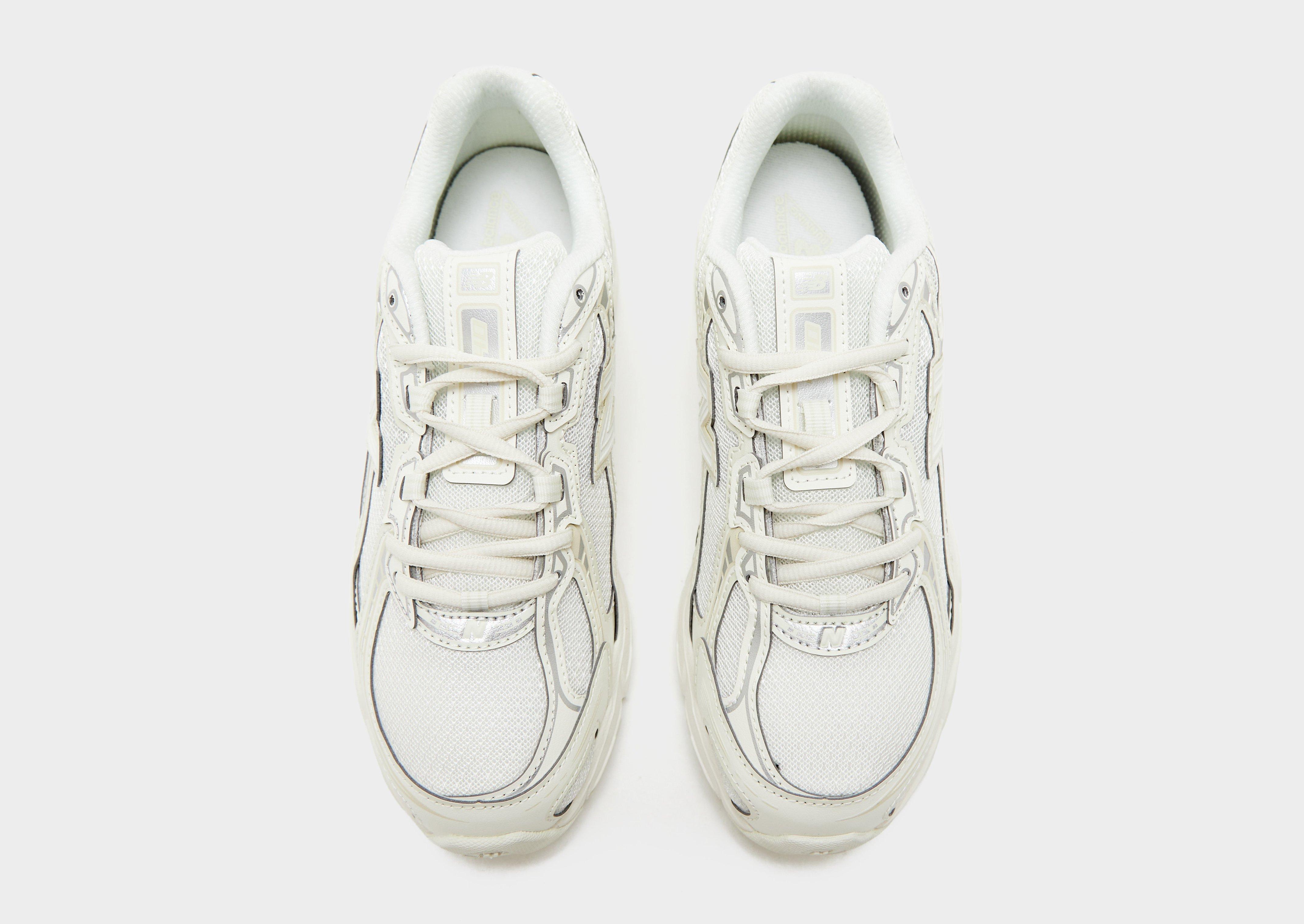 New Balance 740 Women's