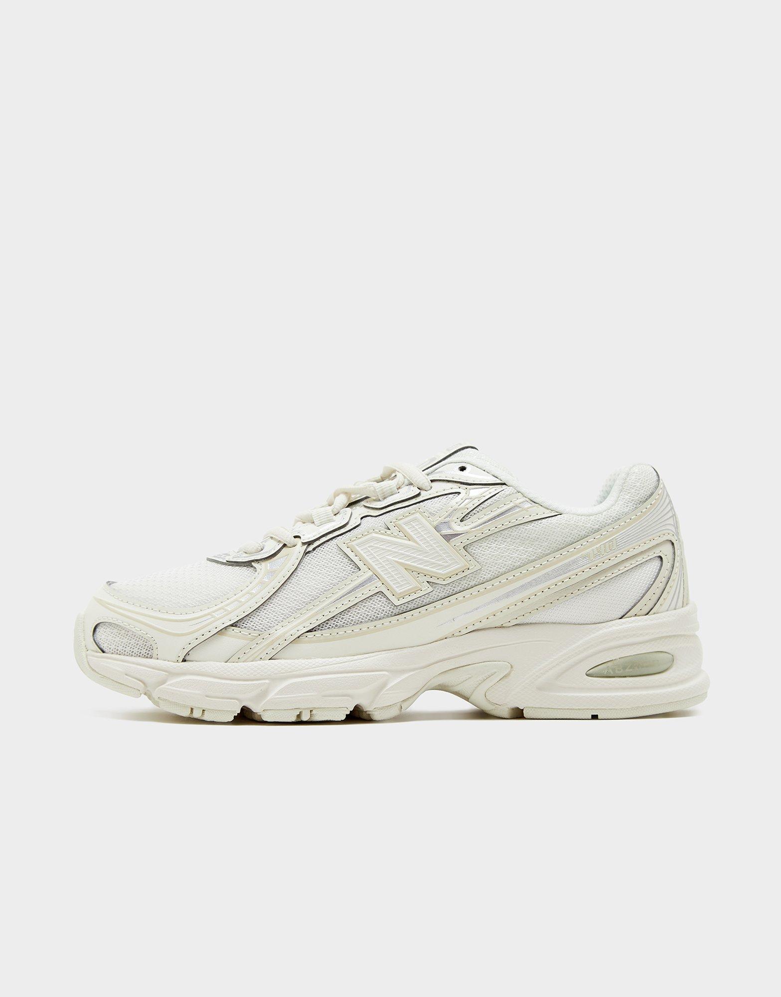 New Balance 740 Women's