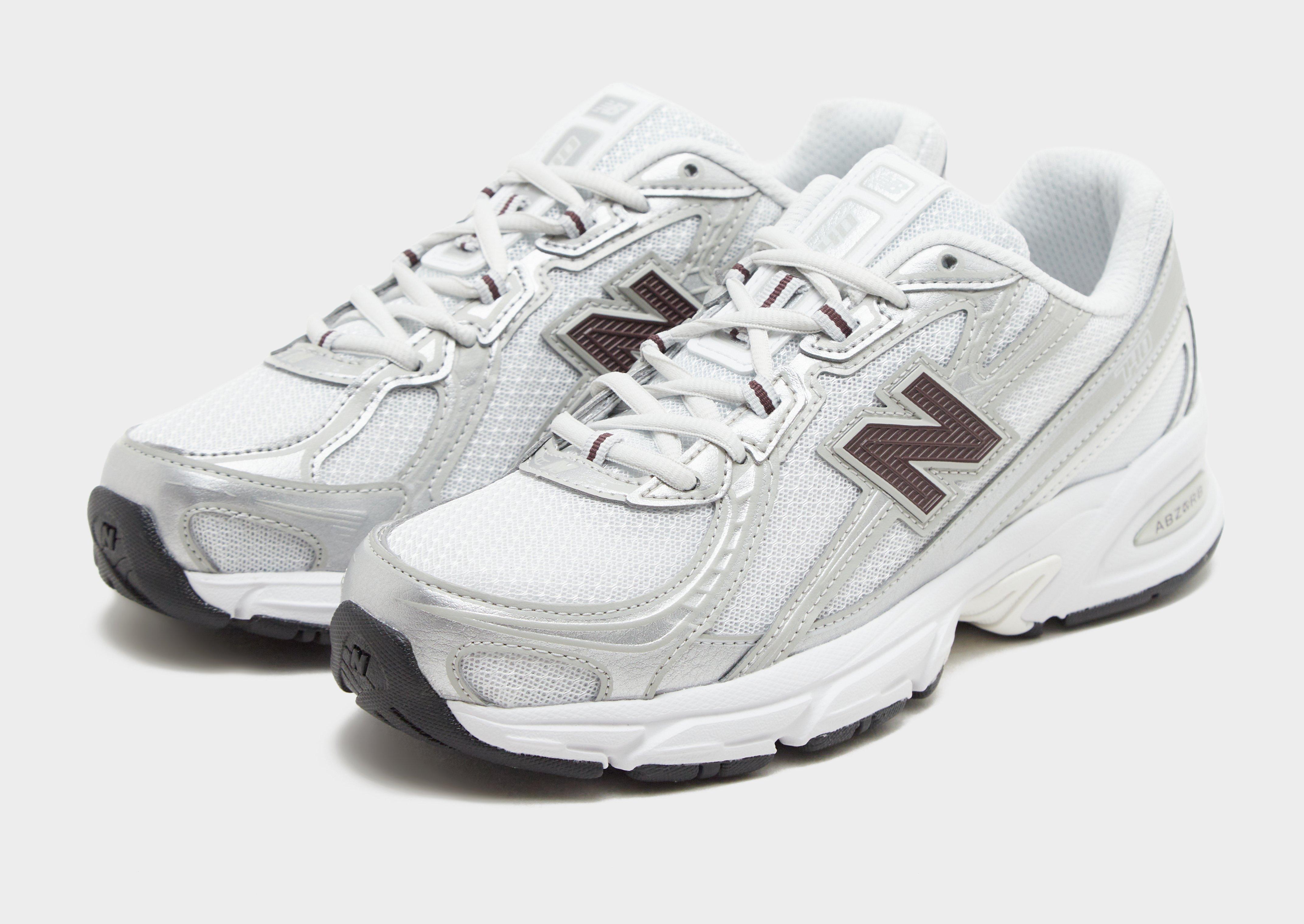 New Balance 740 Women's