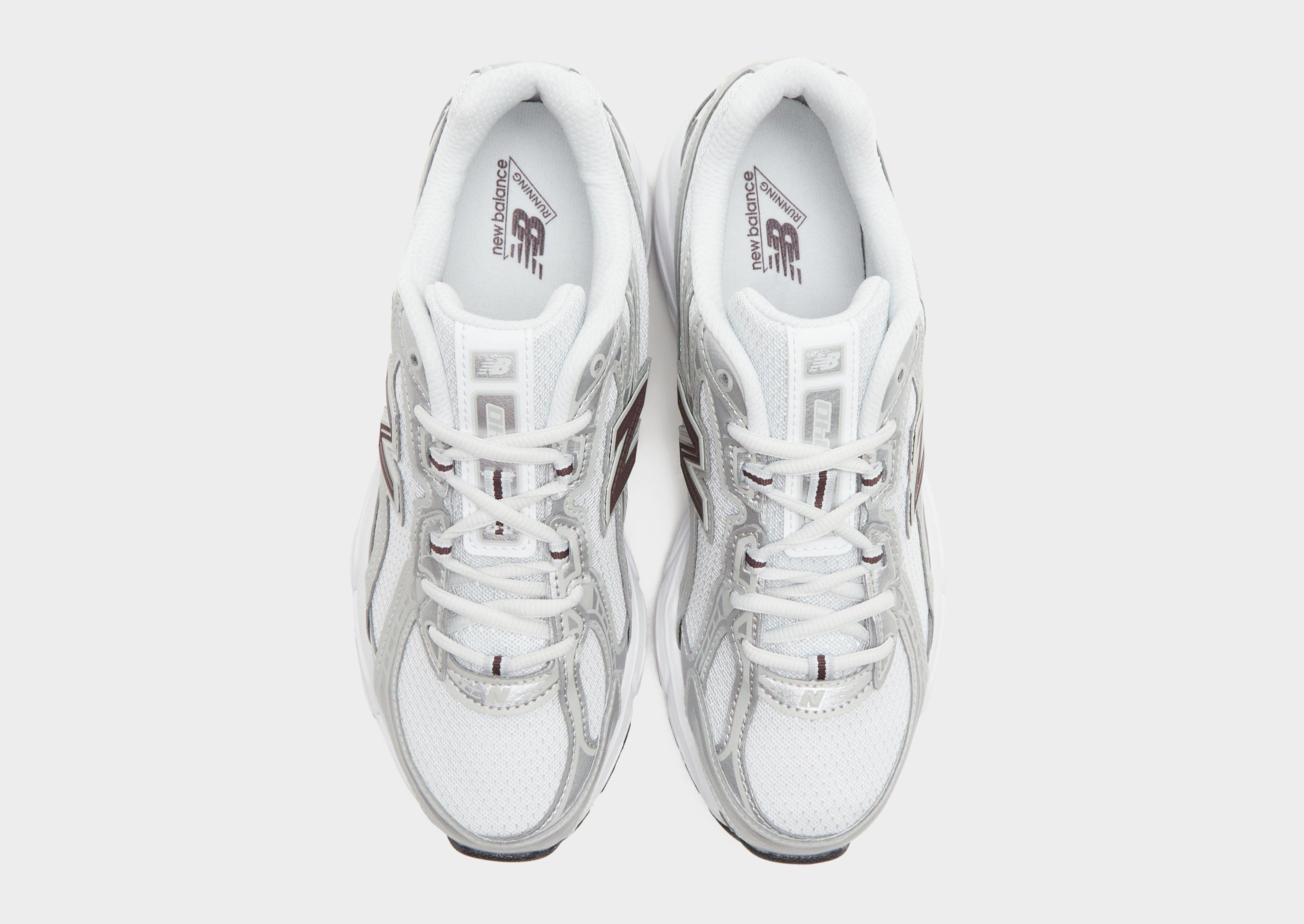 New Balance 740 Women's