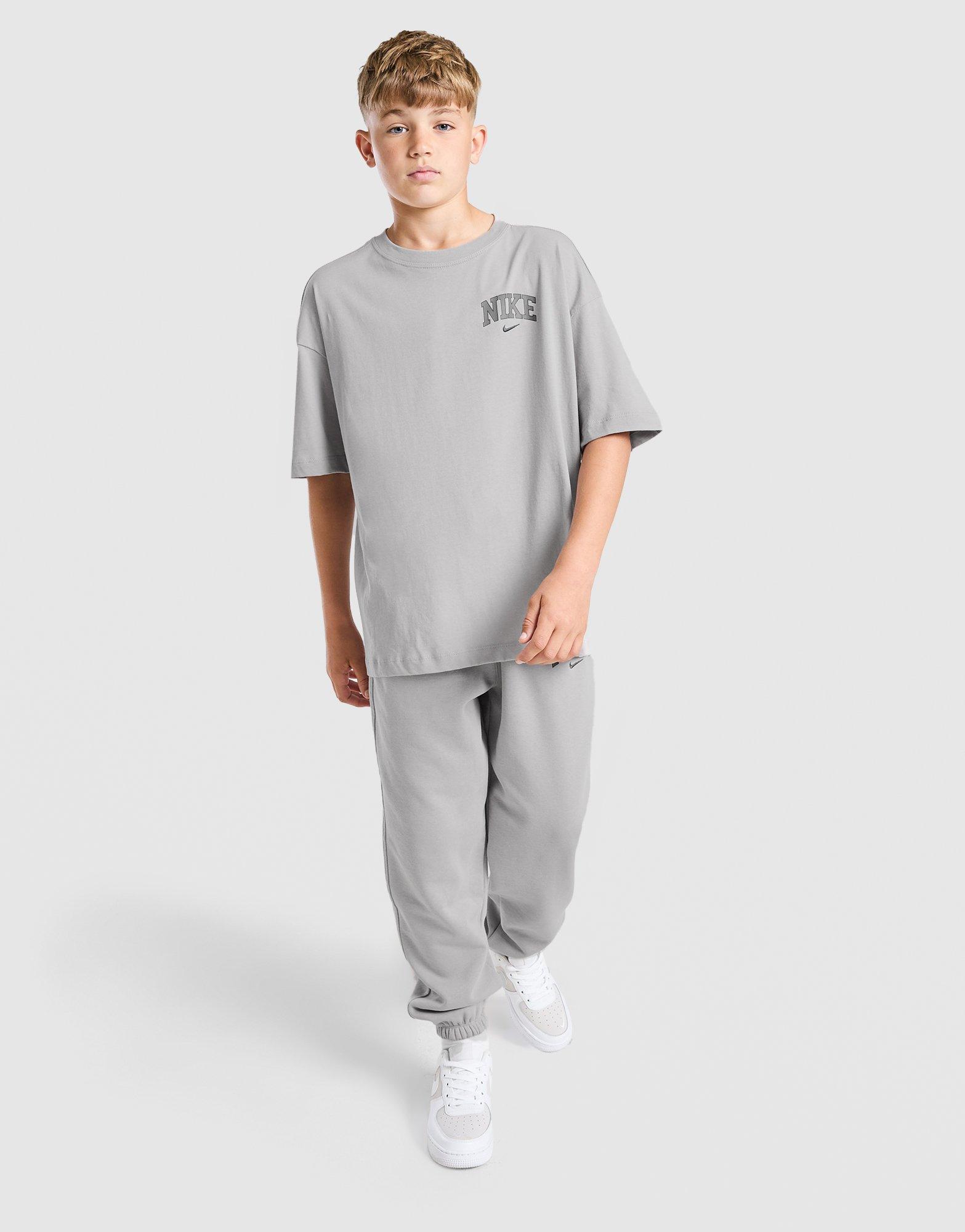 Nike Varsity Graphic T-Shirt Kinder