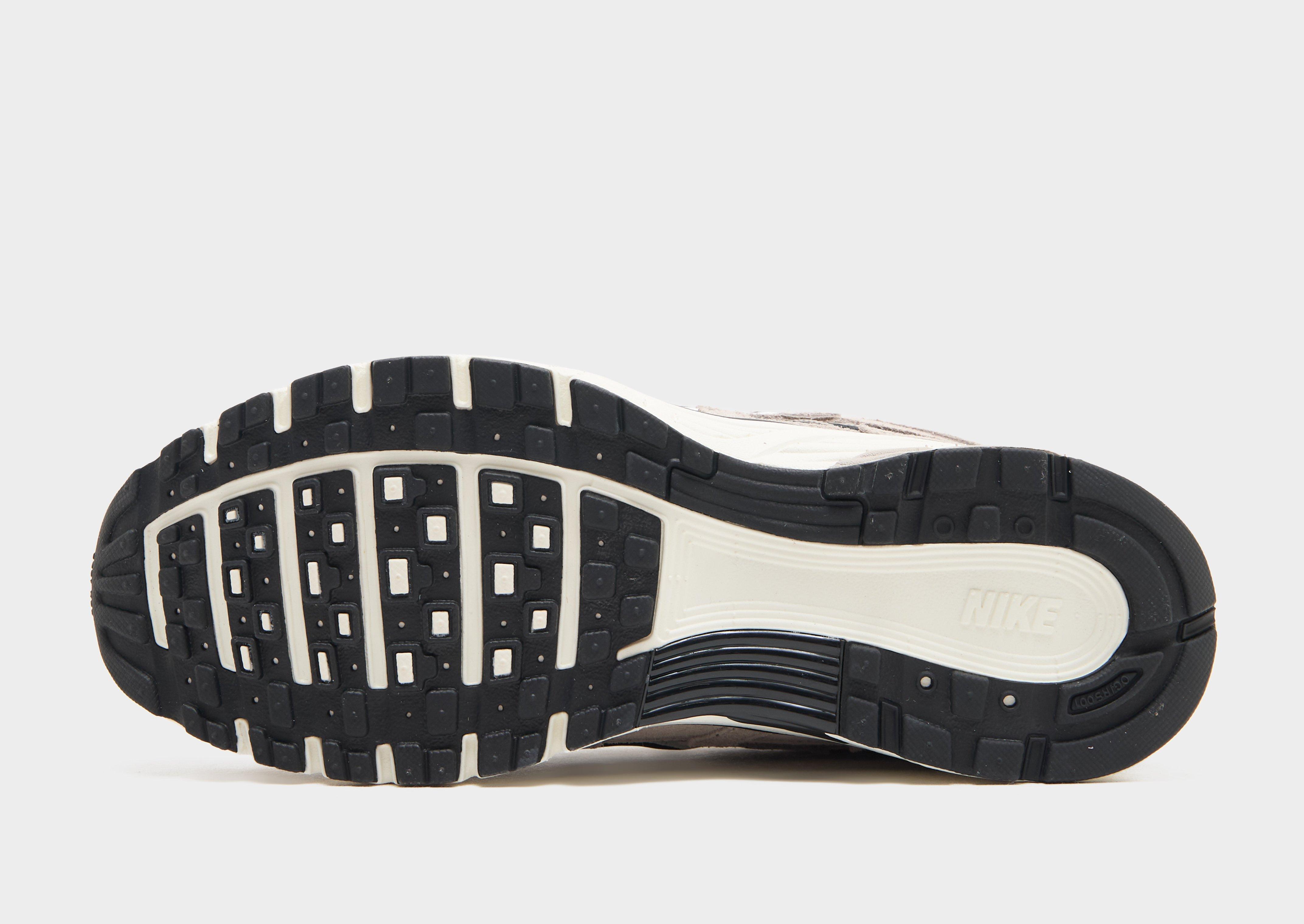 Nike P-6000