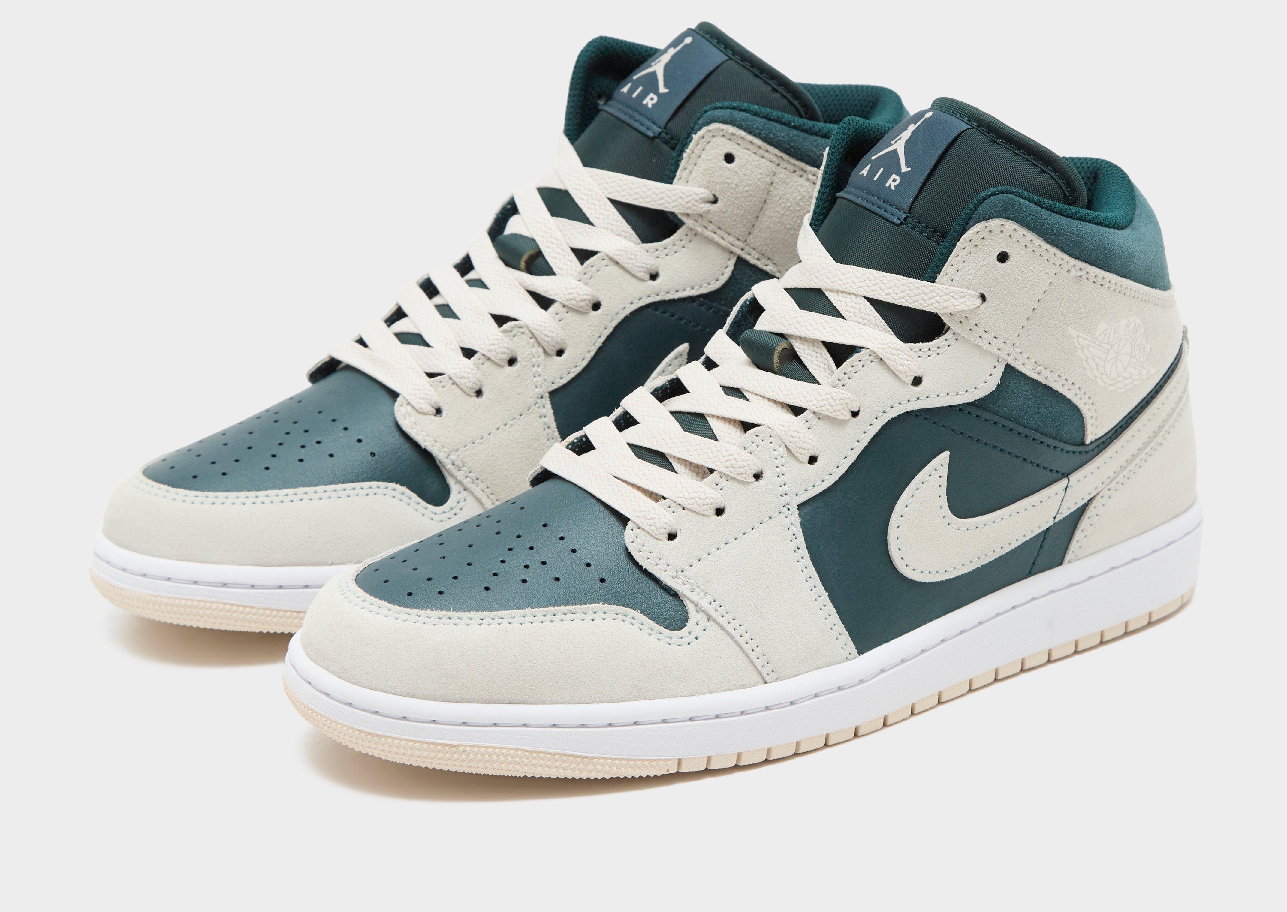 Jordan Air 1 Mid