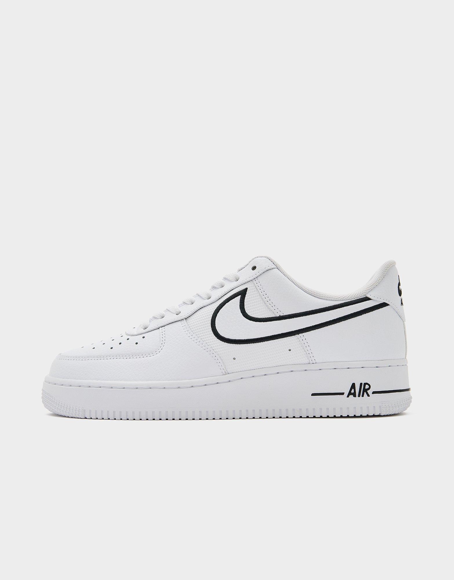 Nike Air Force 1 '07 LV8