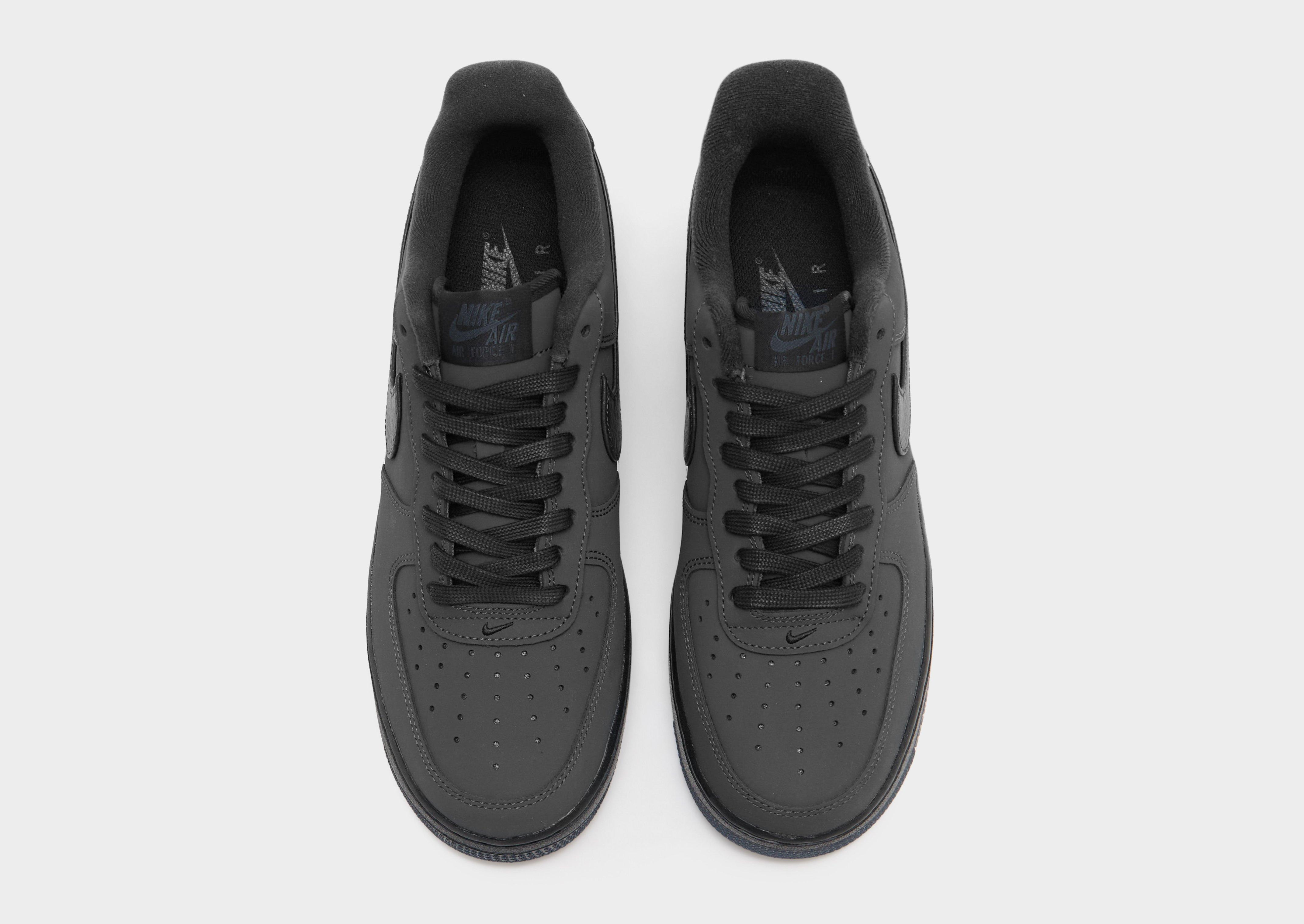 Nike Air Force 1 '07 LV8