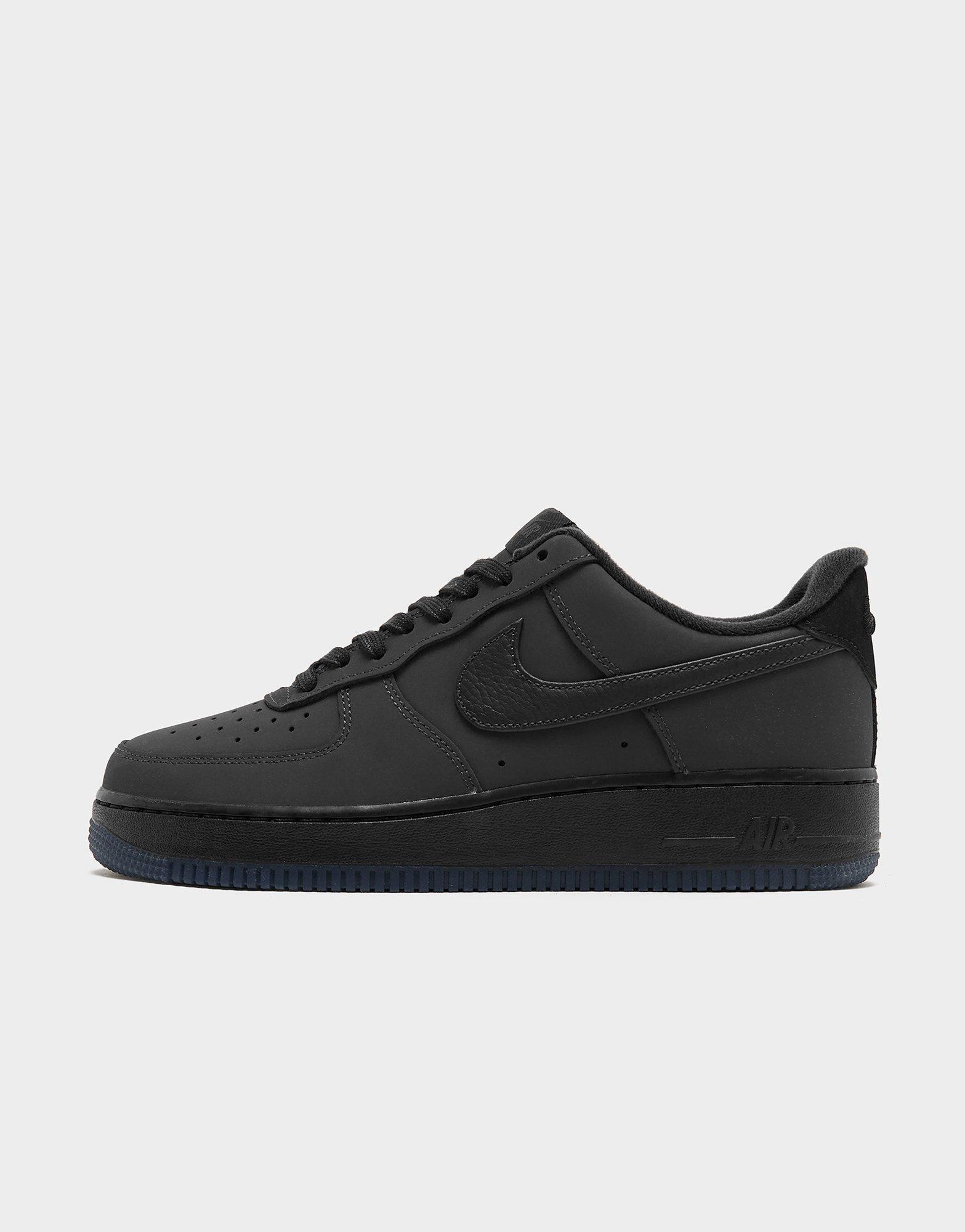 Nike Air Force 1 '07 LV8