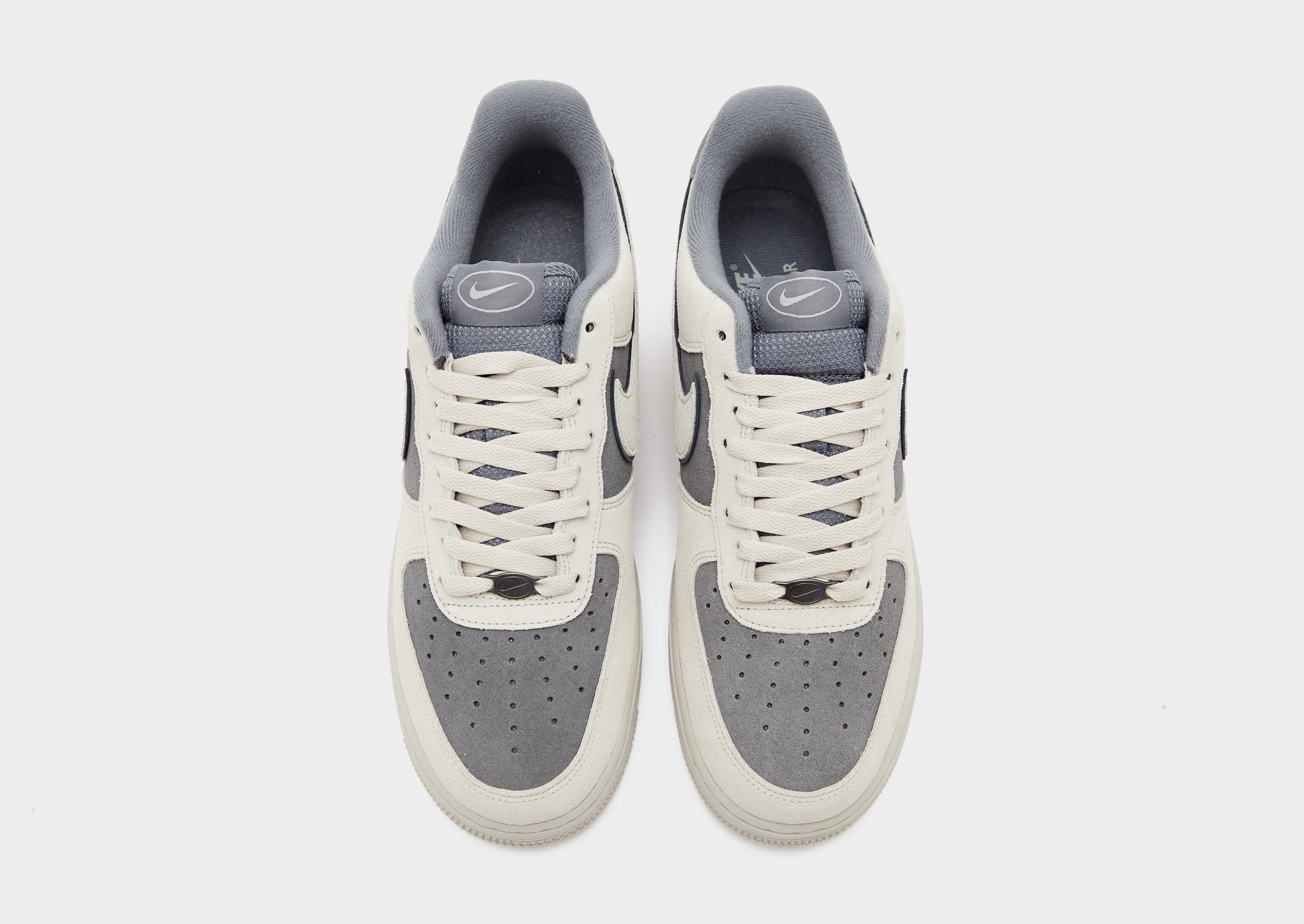 Nike Air Force 1 '07 LV8