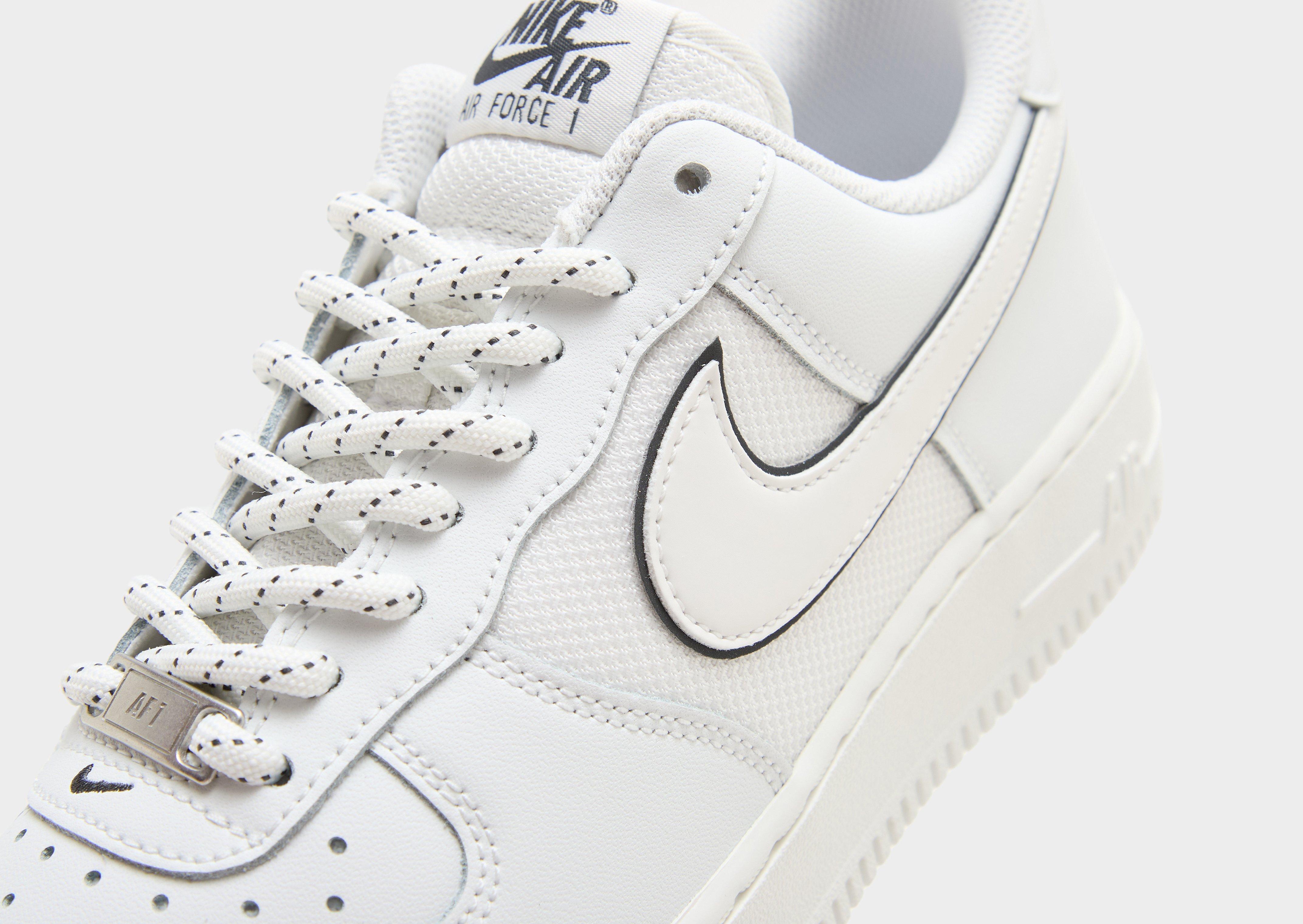 Nike Air Force 1 '07 LV8