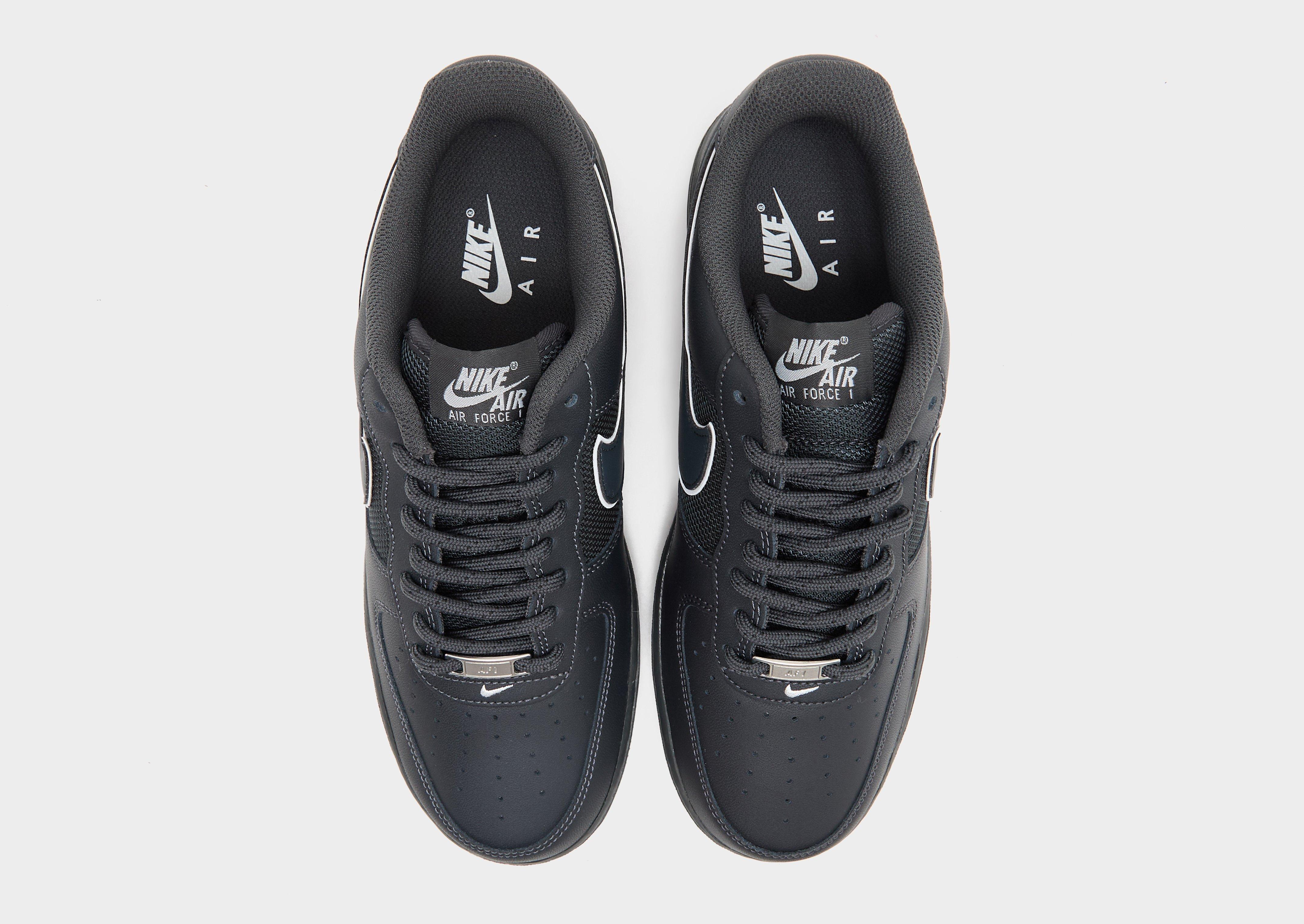 Nike Air Force 1 '07 LV8