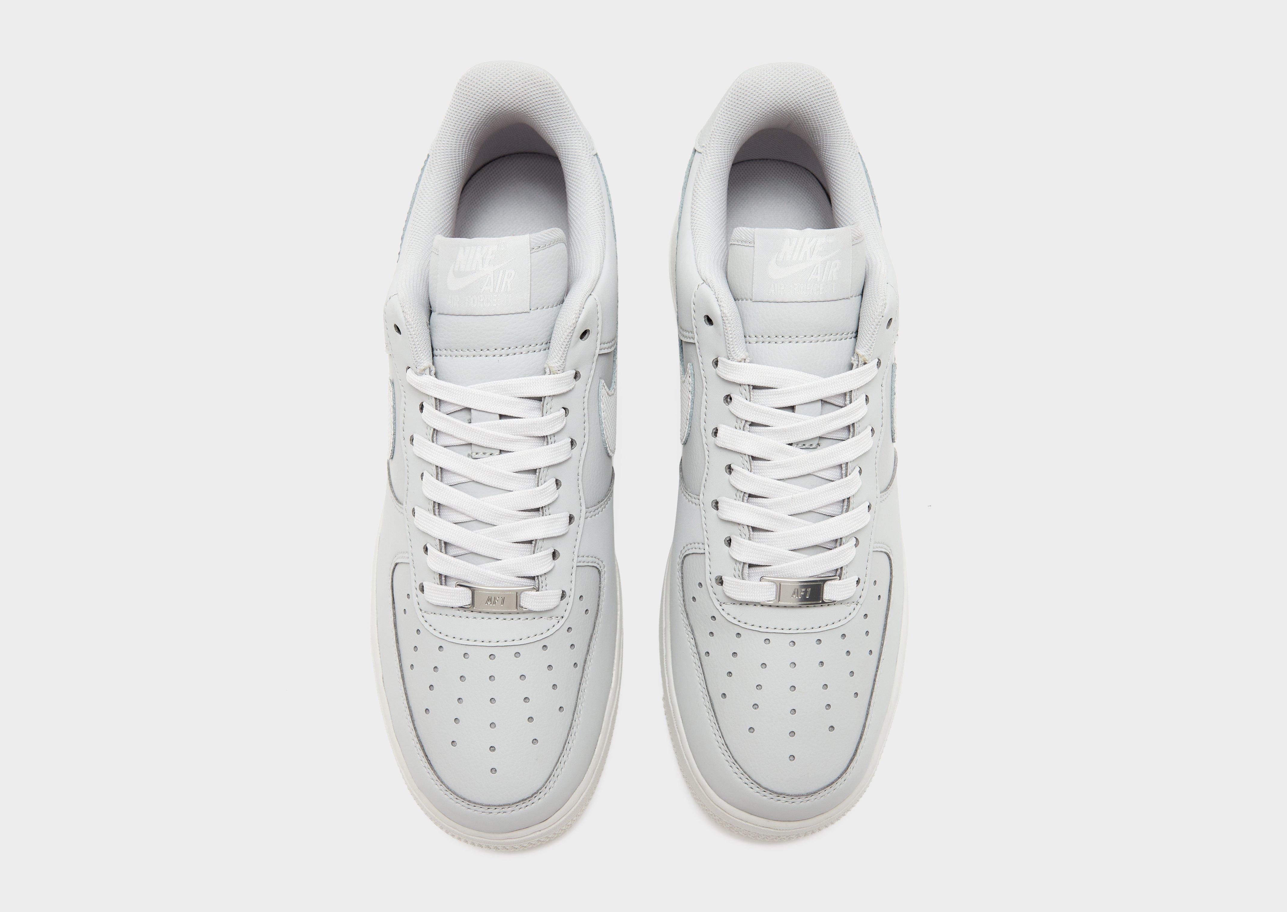 Nike Air Force 1 Tech