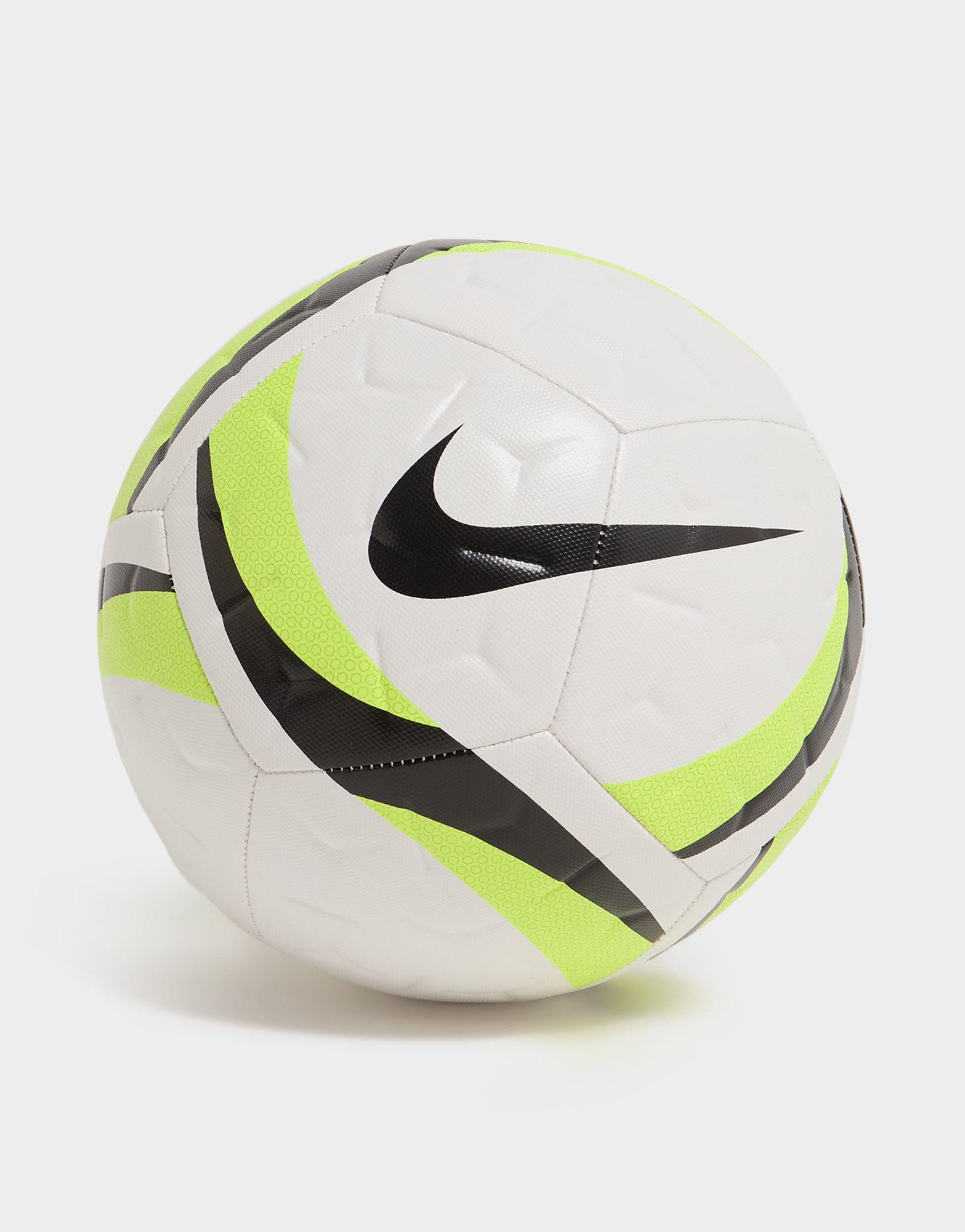 Nike Academy Football