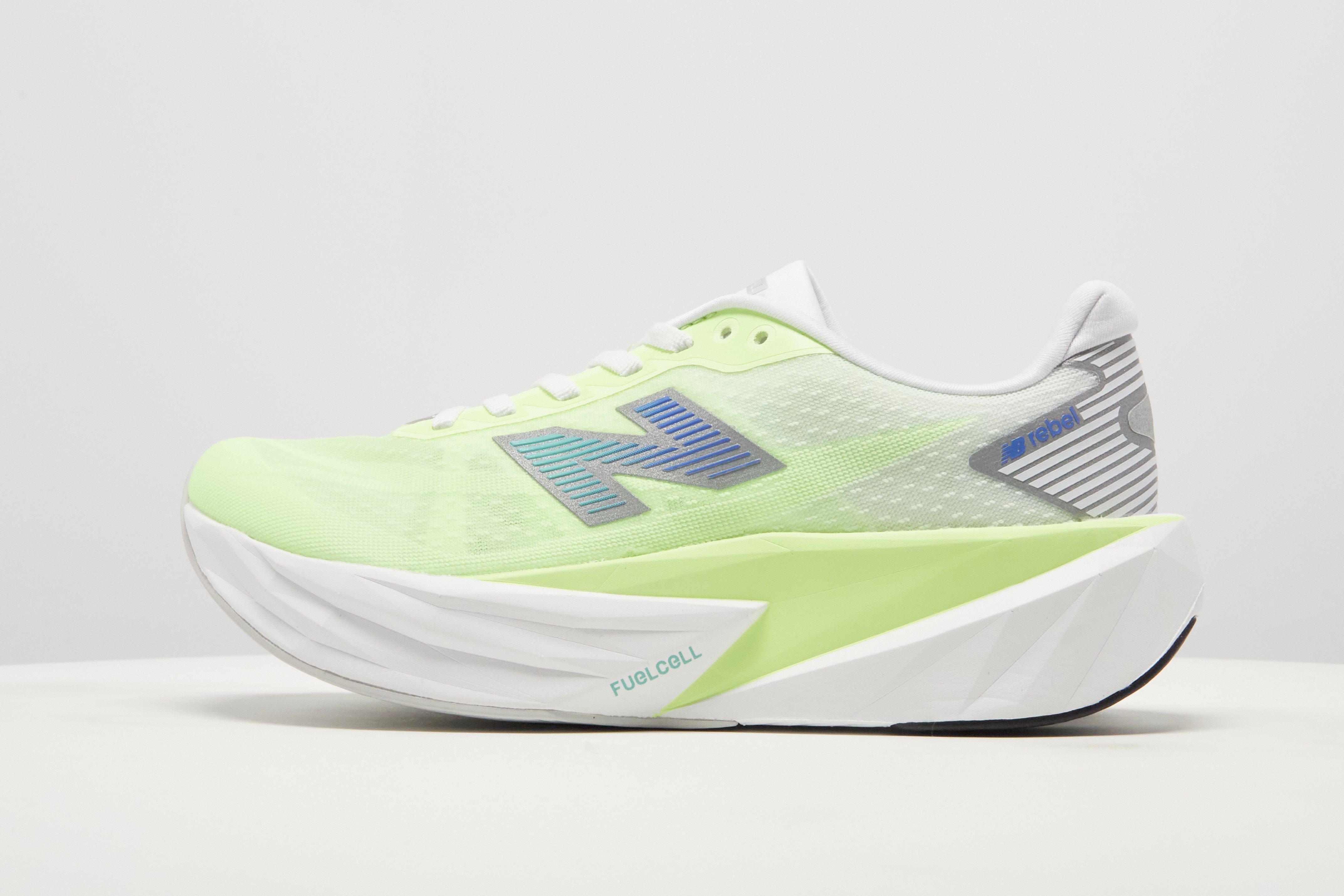New Balance FuelCell Rebel v5 para mujer