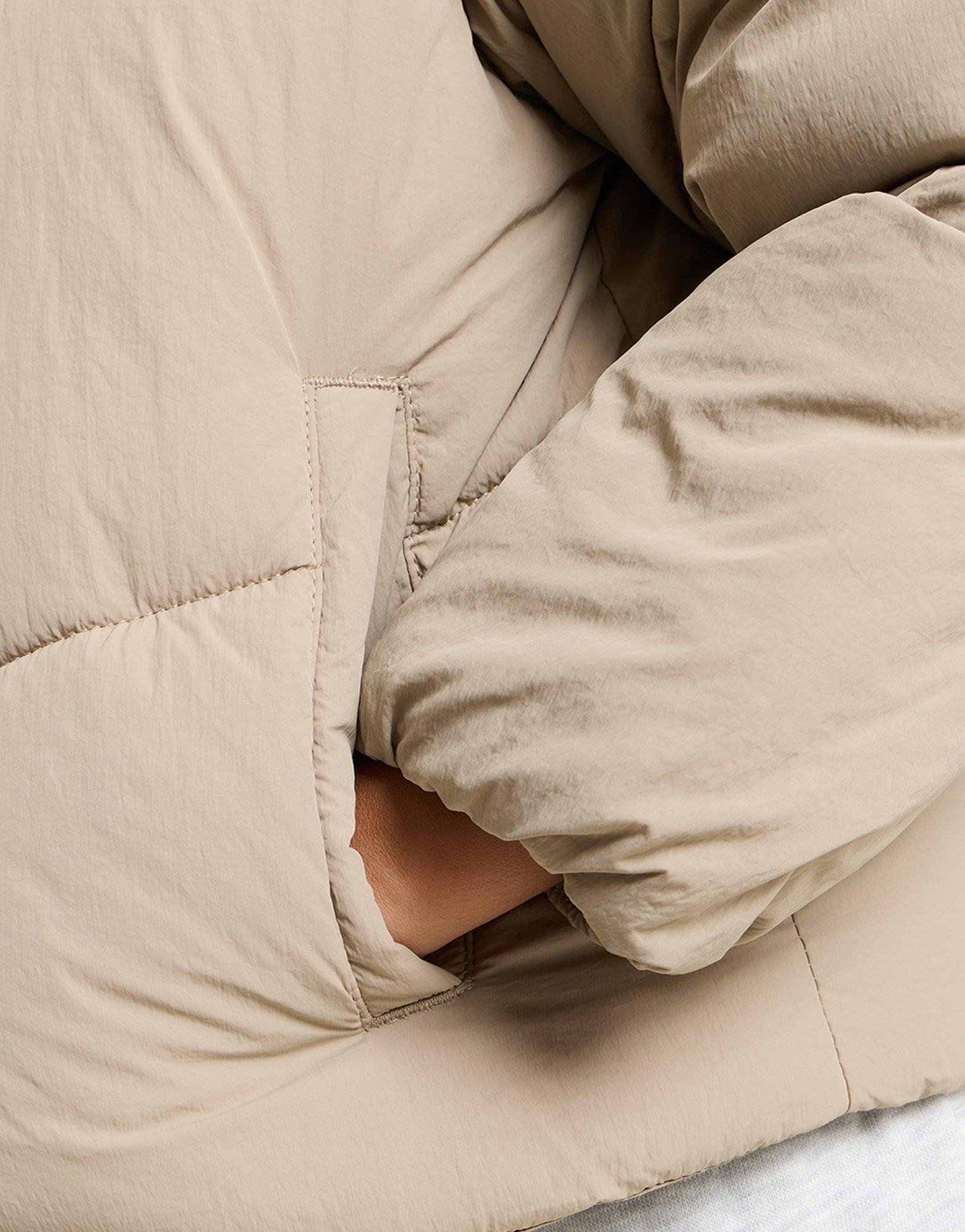Unlike Humans Point Puffer Jacket — photo 4
