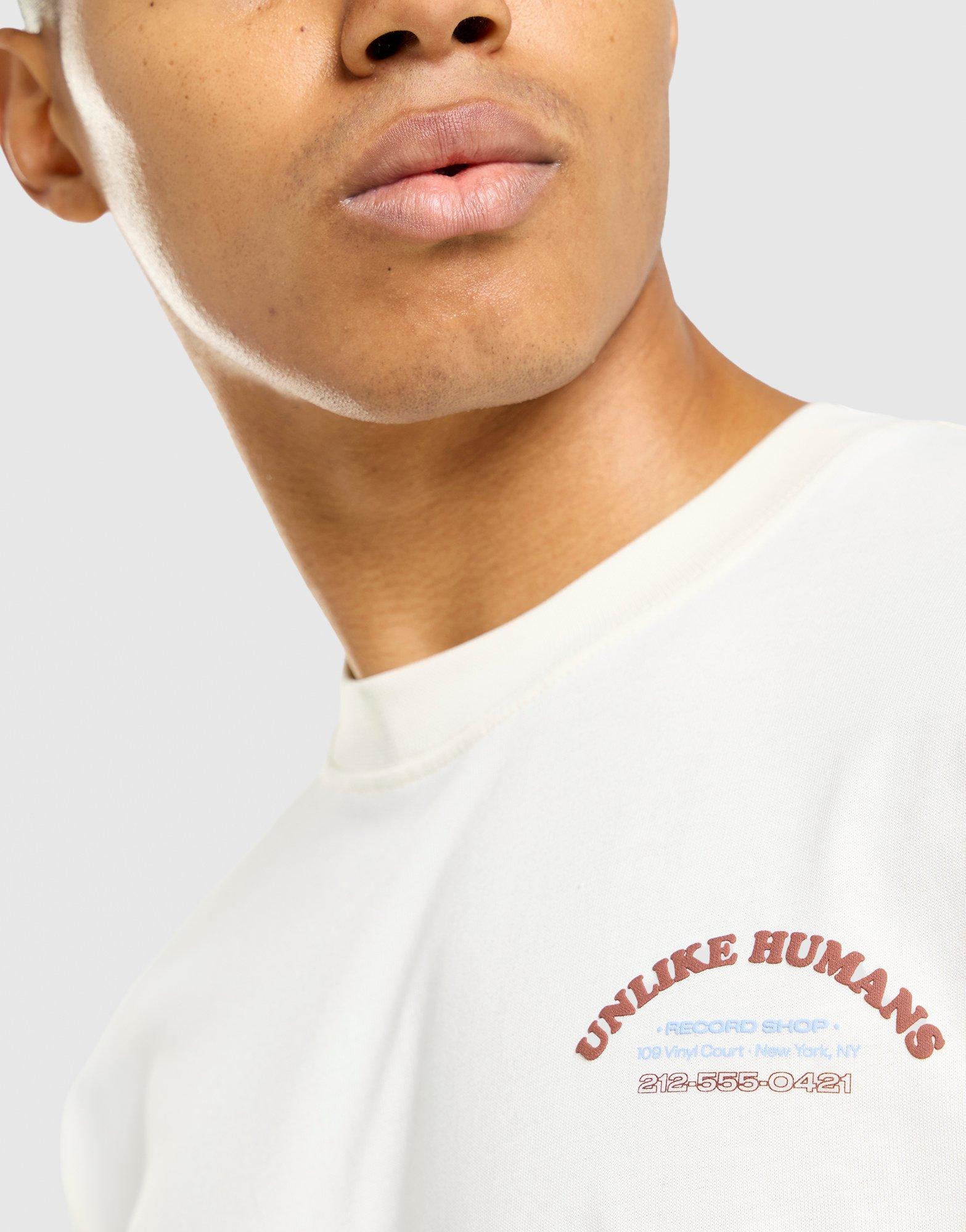 Unlike Humans Vinyl Graphic T-Shirt — photo 4