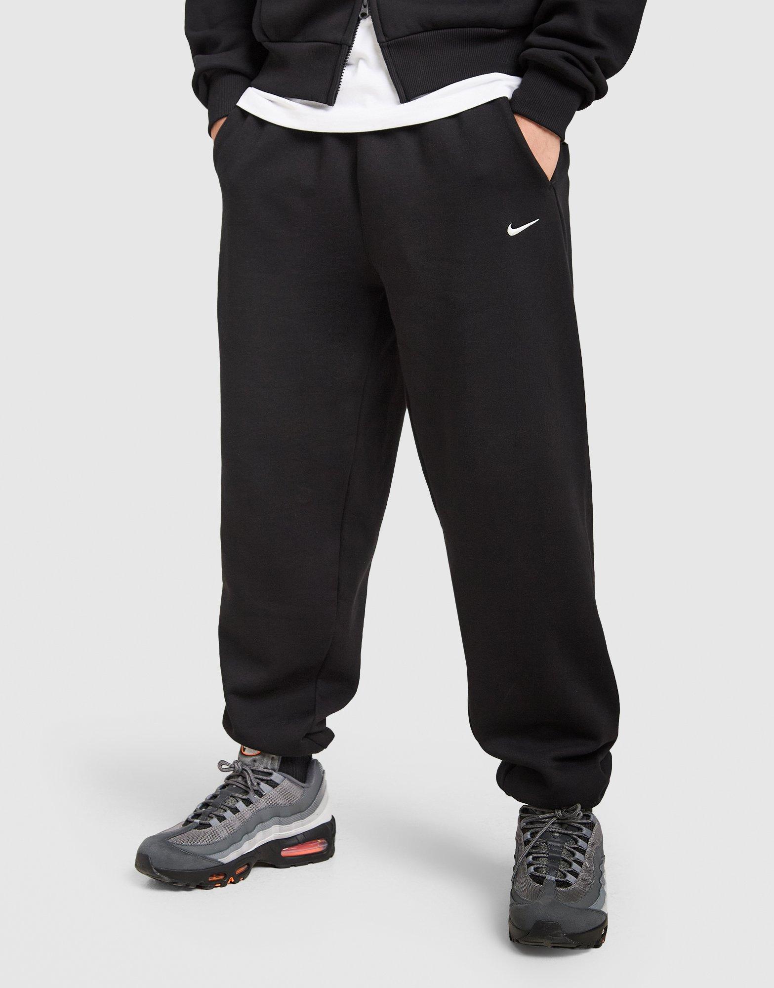 Nike Solo Fleece Cuffed Joggers