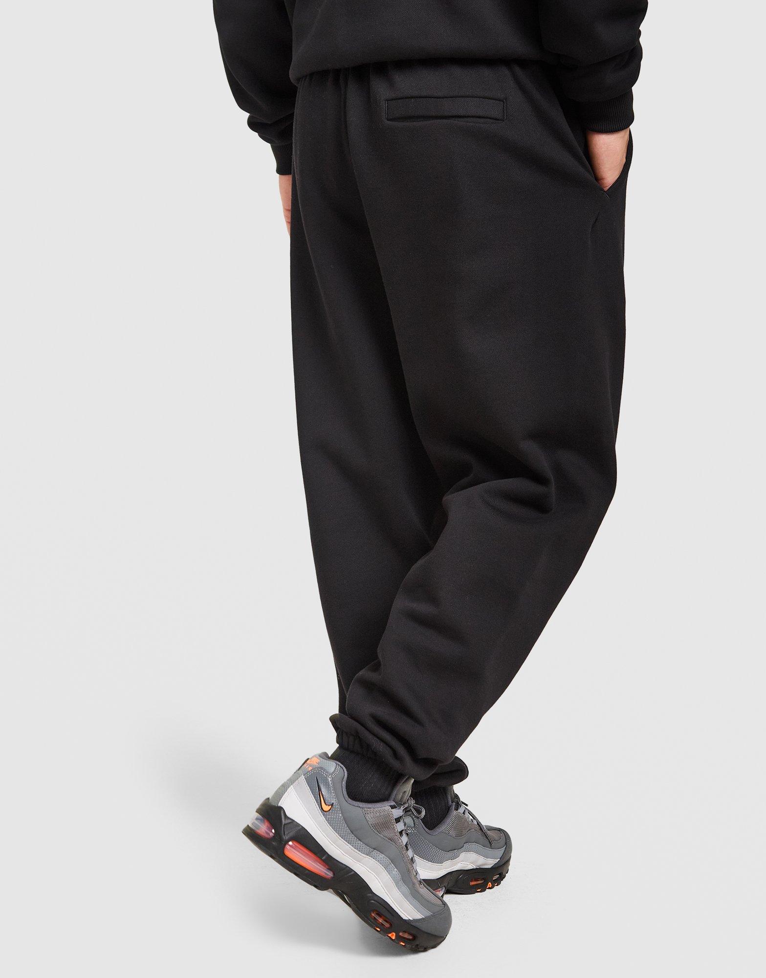 Nike Solo Fleece Cuffed Joggers