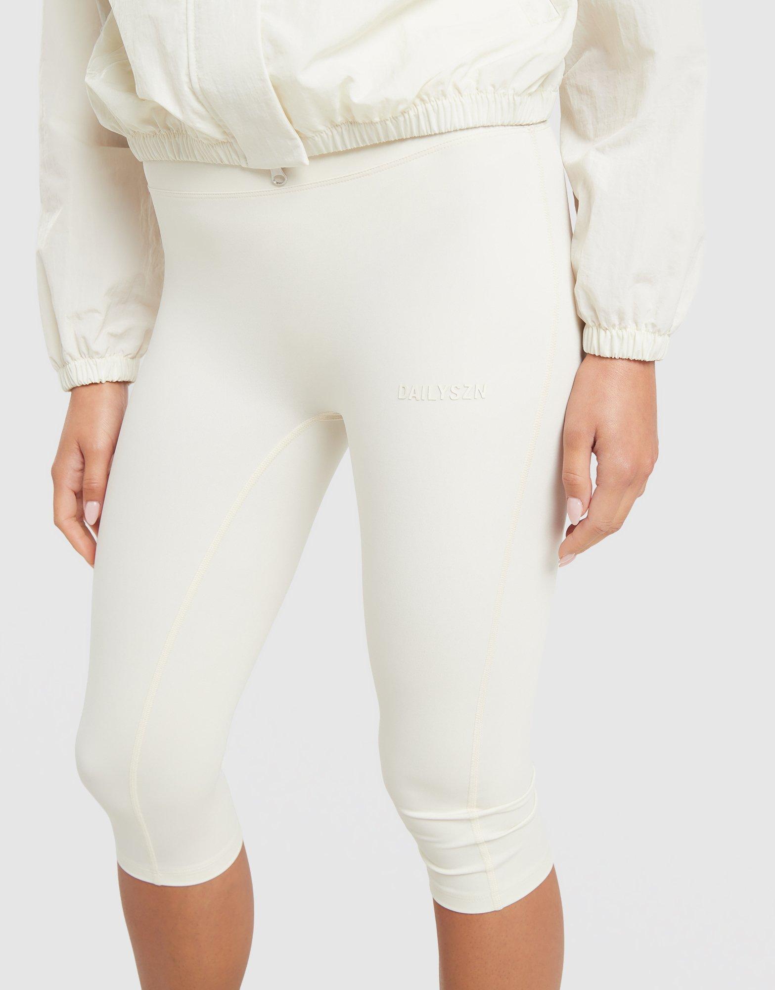 DAILYSZN Capri Leggings