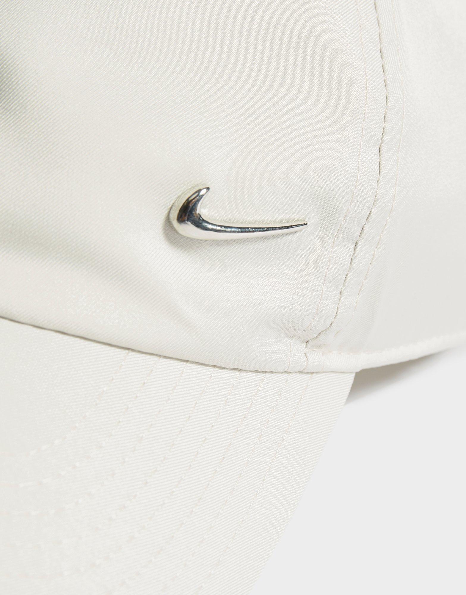 white nike ball cap