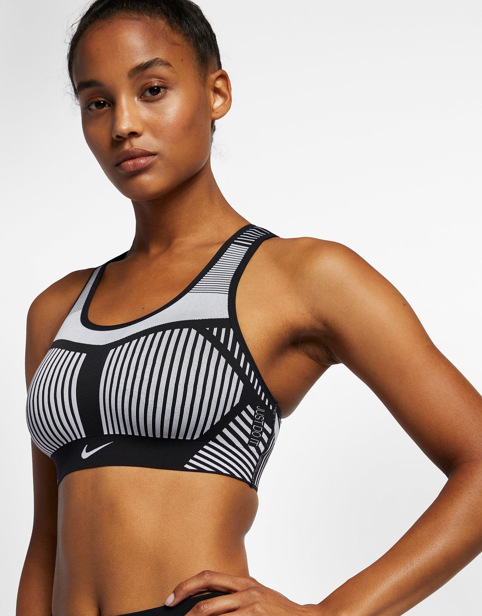 Nike Flyknit sports bra