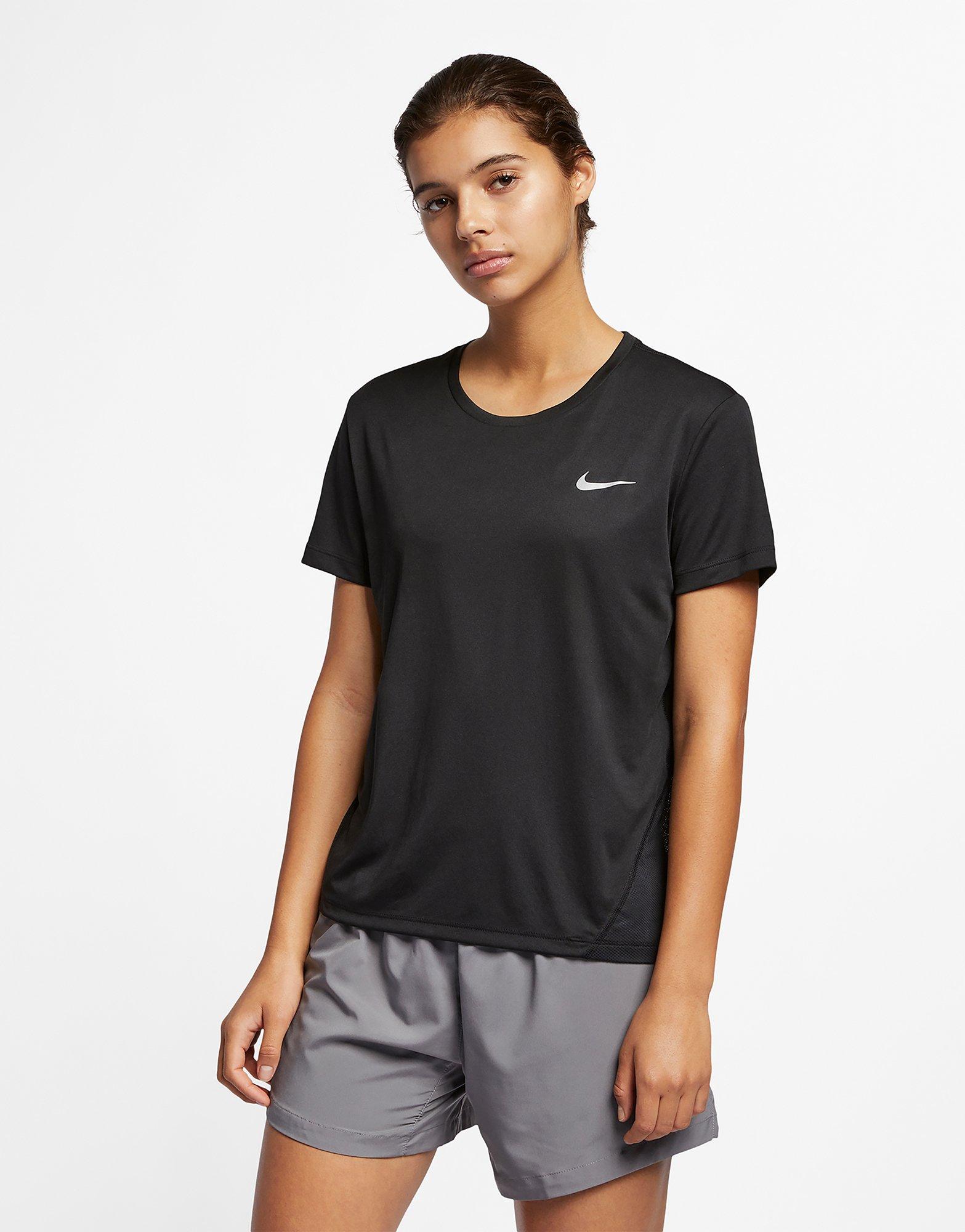 nike running t shirt womens