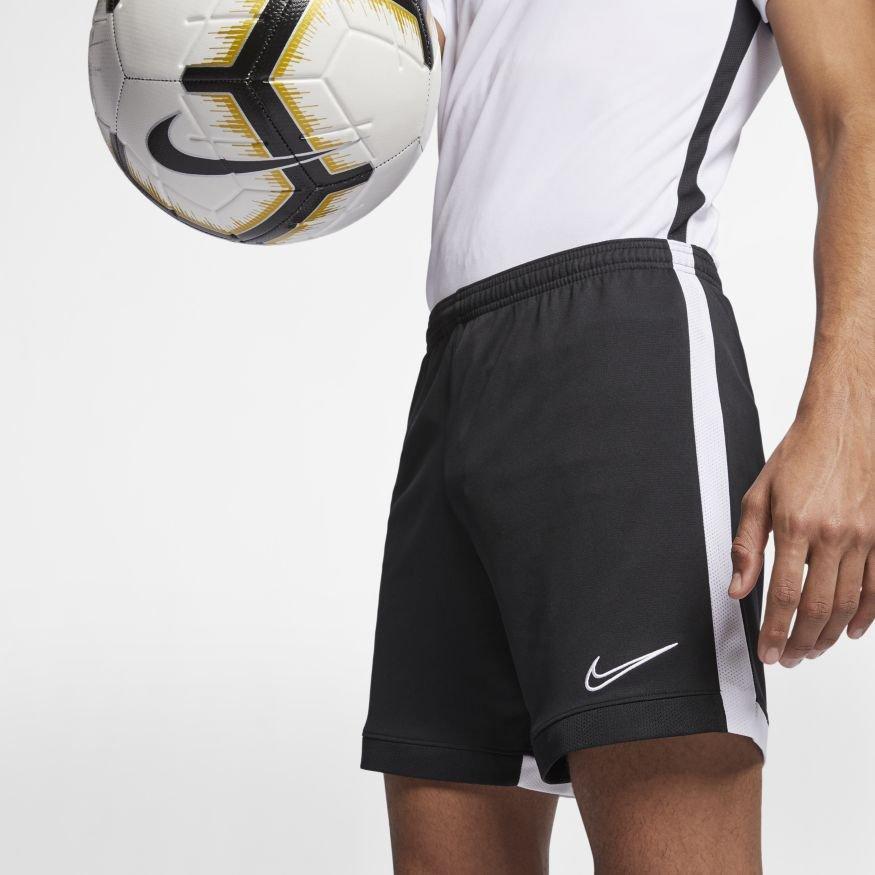 short nike academy