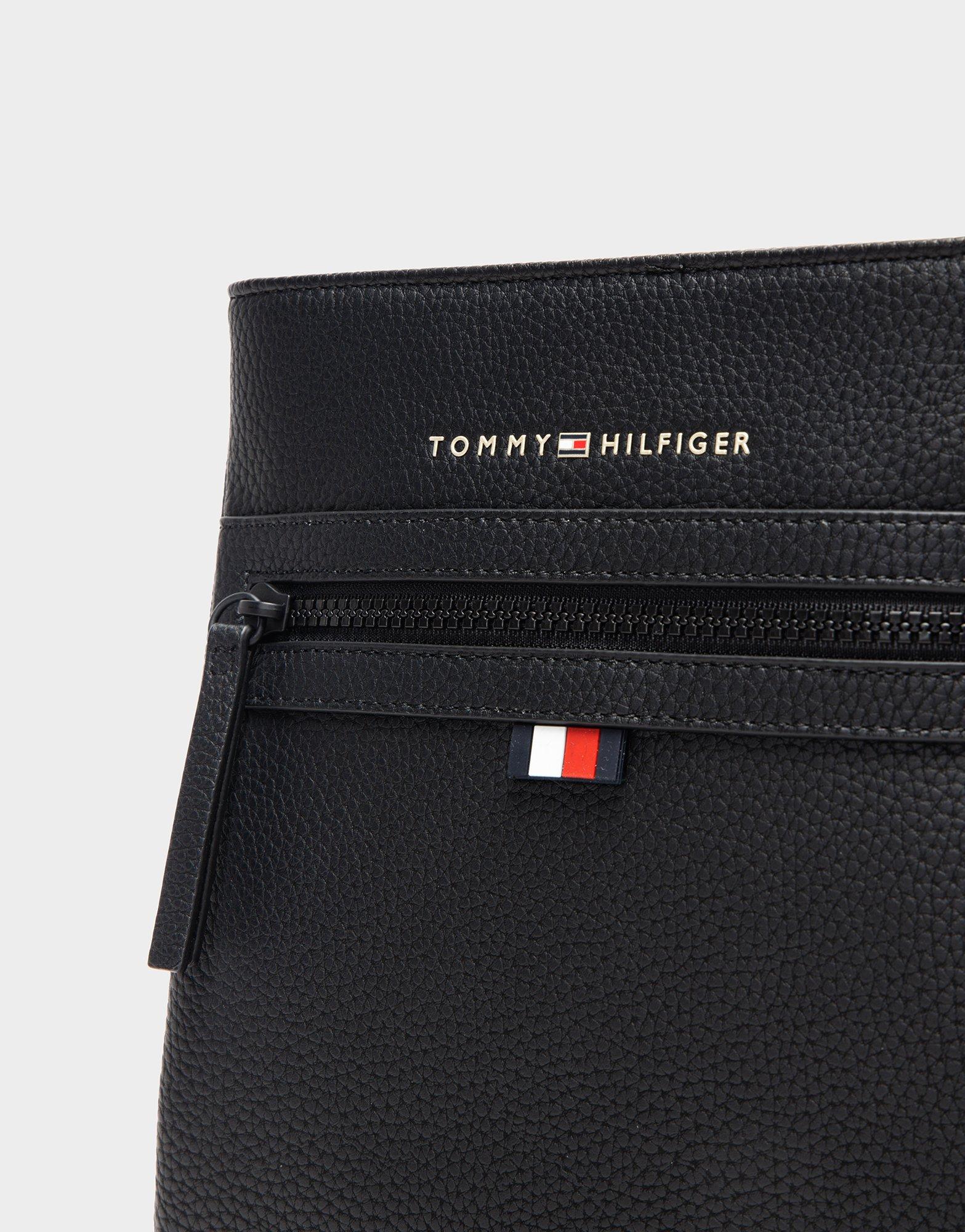 Tommy Hilfiger Essential Cross Body Bag
