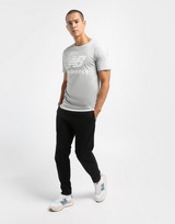 New Balance เสื้อยืดผู้ชาย Essential Stacked Logo