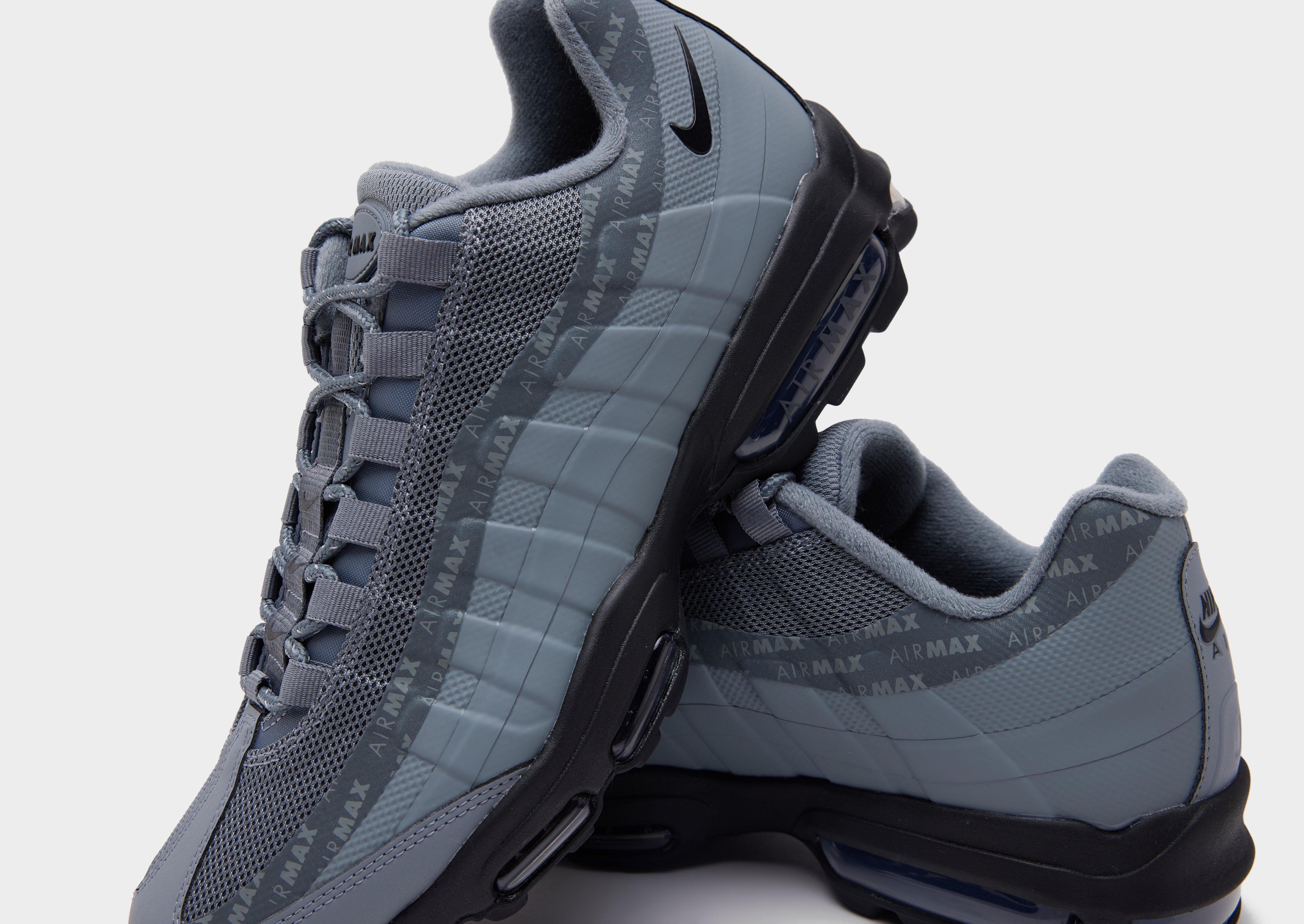 Grey and pink store air max 95