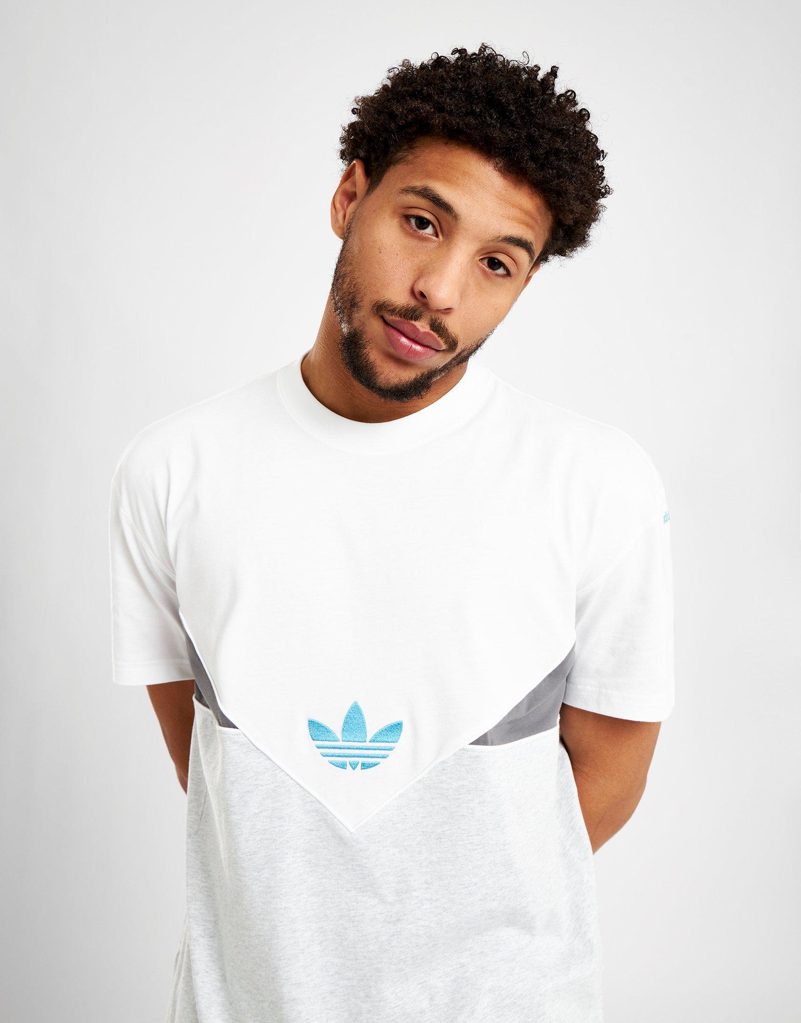 Adidas t shirt outlet apple cut