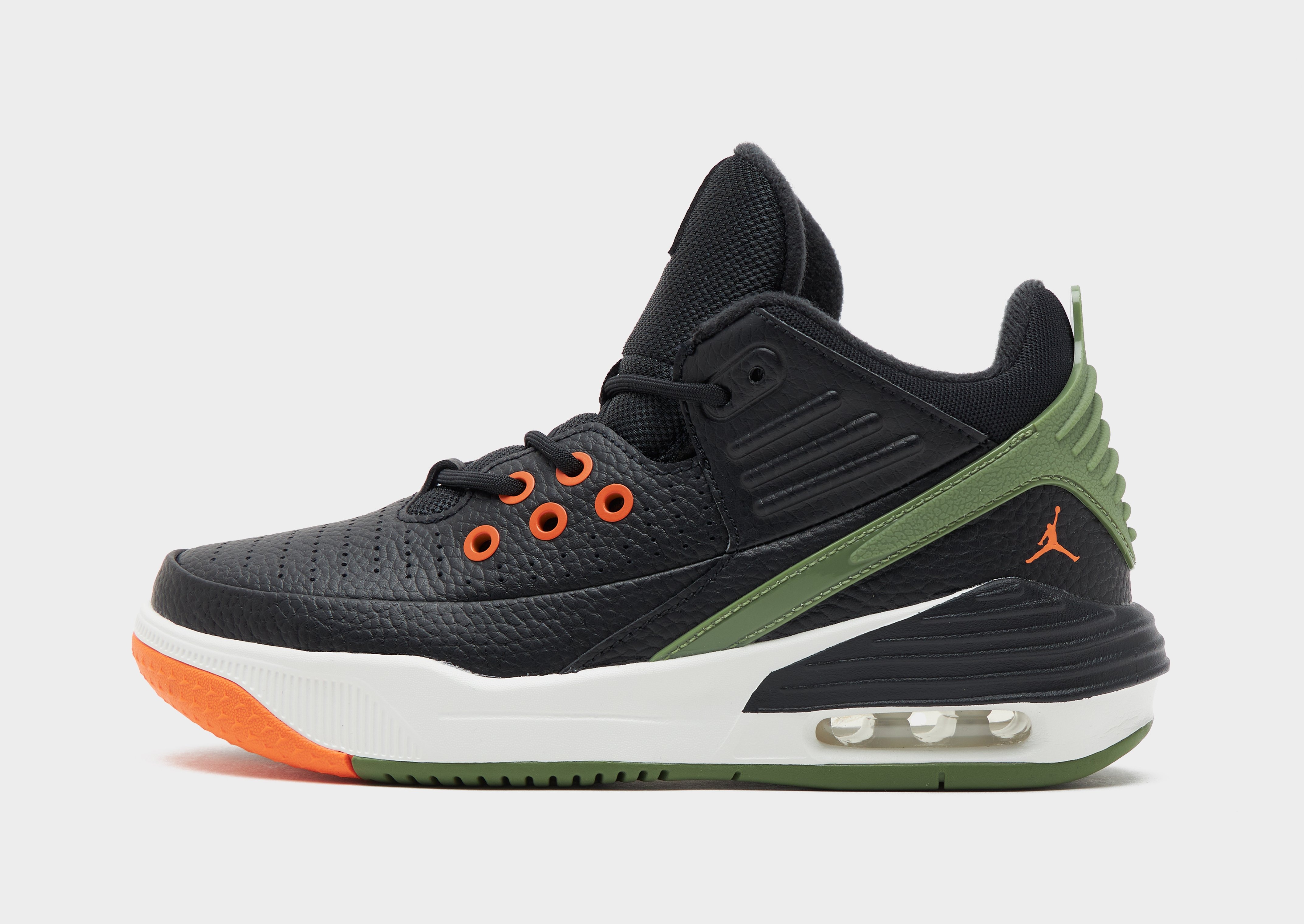 jd jordan max aura junior