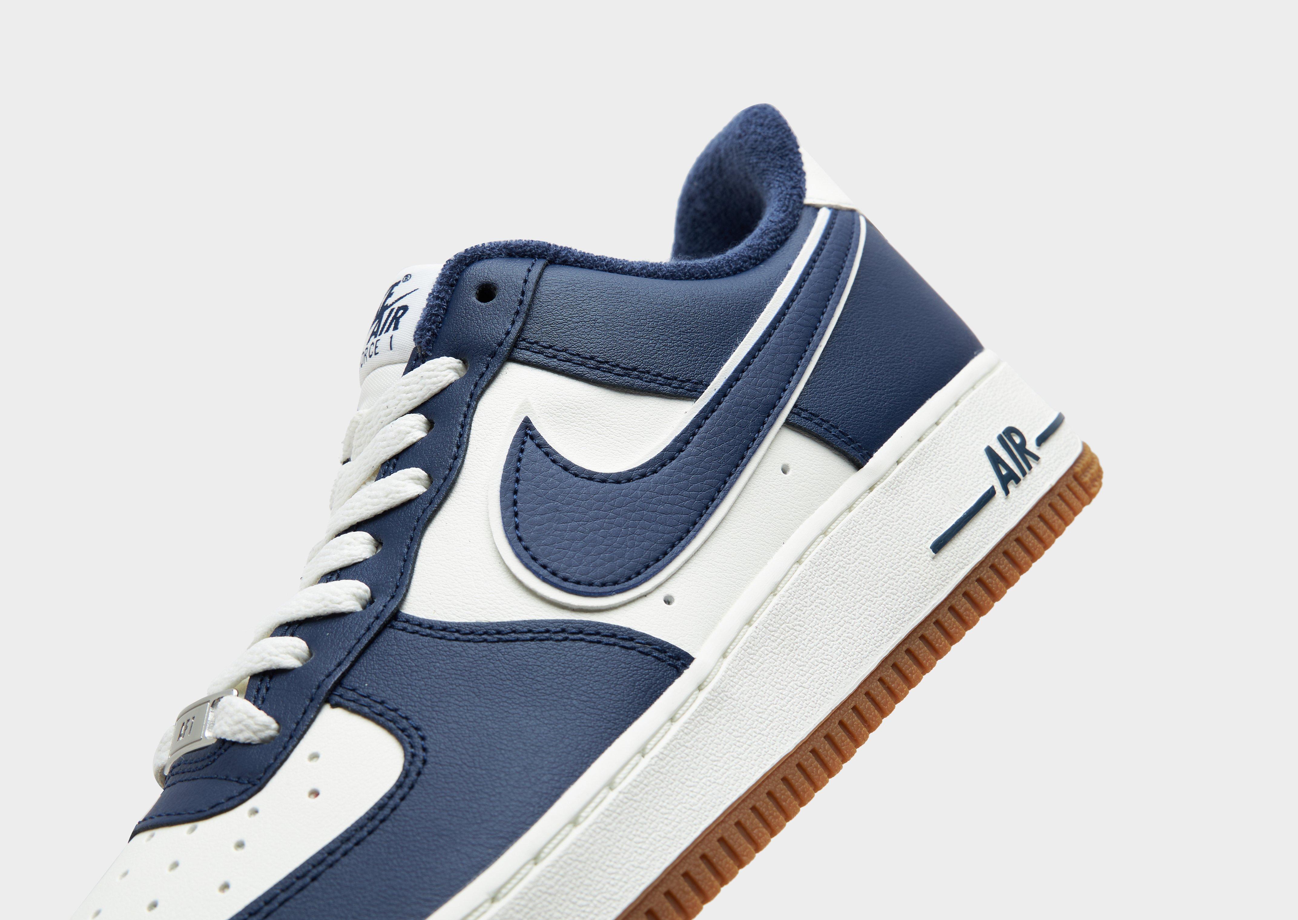 Nike Air Force 1 '07 LV8