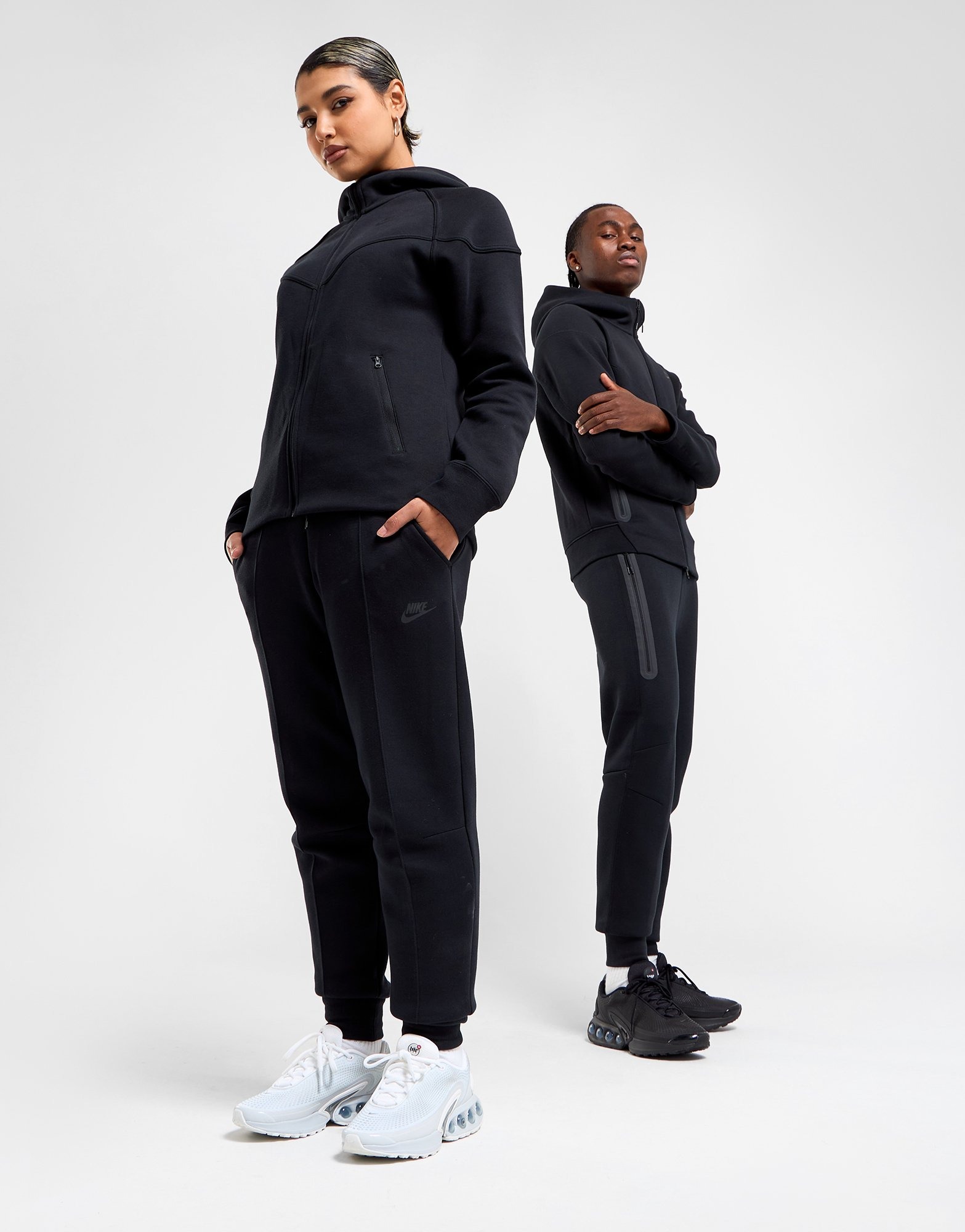 jd nike tech joggers