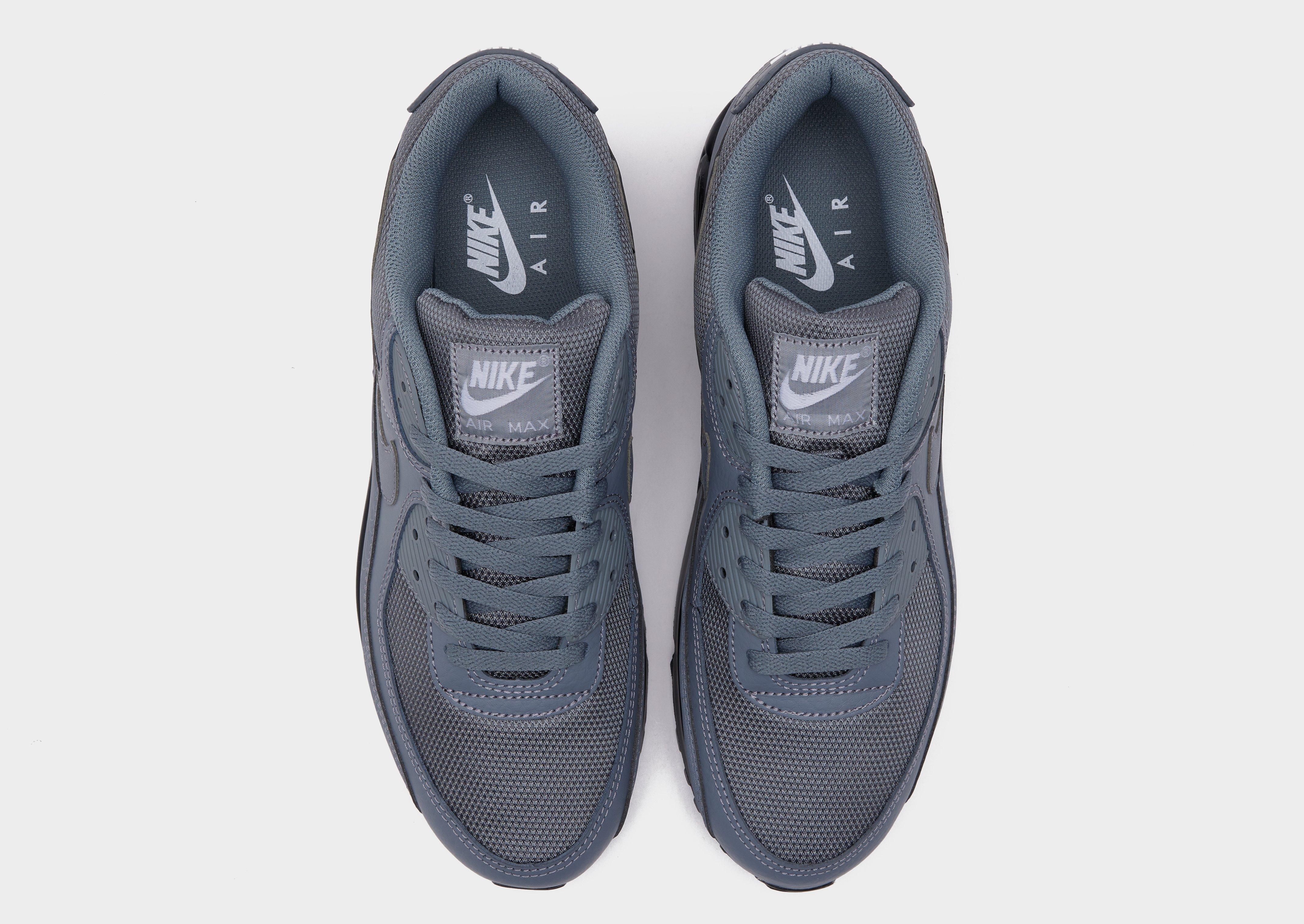 All grey store nike air max